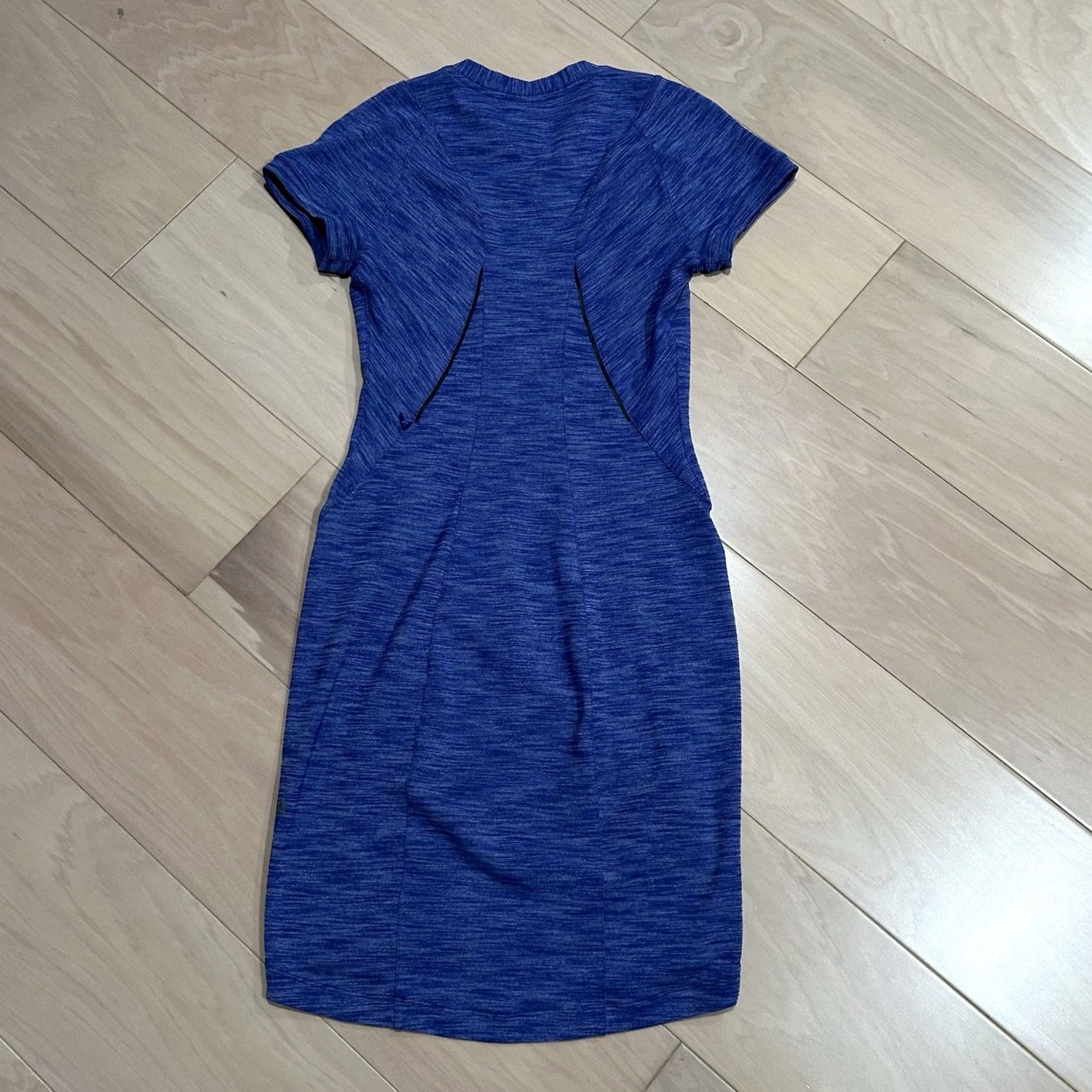 Lululemon VINTAGE Lululemon Dress Go Where To Blue Short Sleeve Women's 4 Size 27" / US 4 / IT 40 - 2 Thumbnail