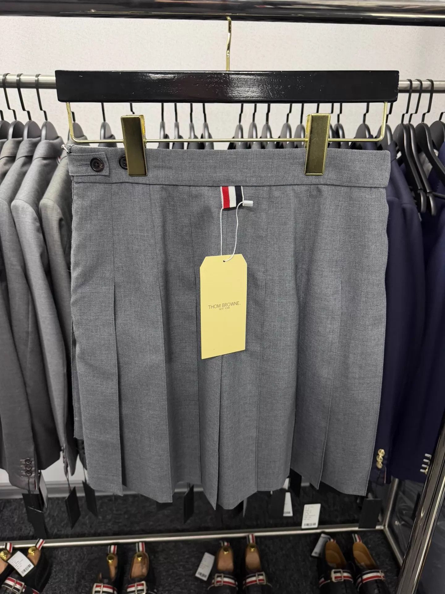 Thom Browne Thom Browne Medium Gray Pleated Mini Skirt Size 40 Size 27" / US 4 / IT 40 - 2 Thumbnail