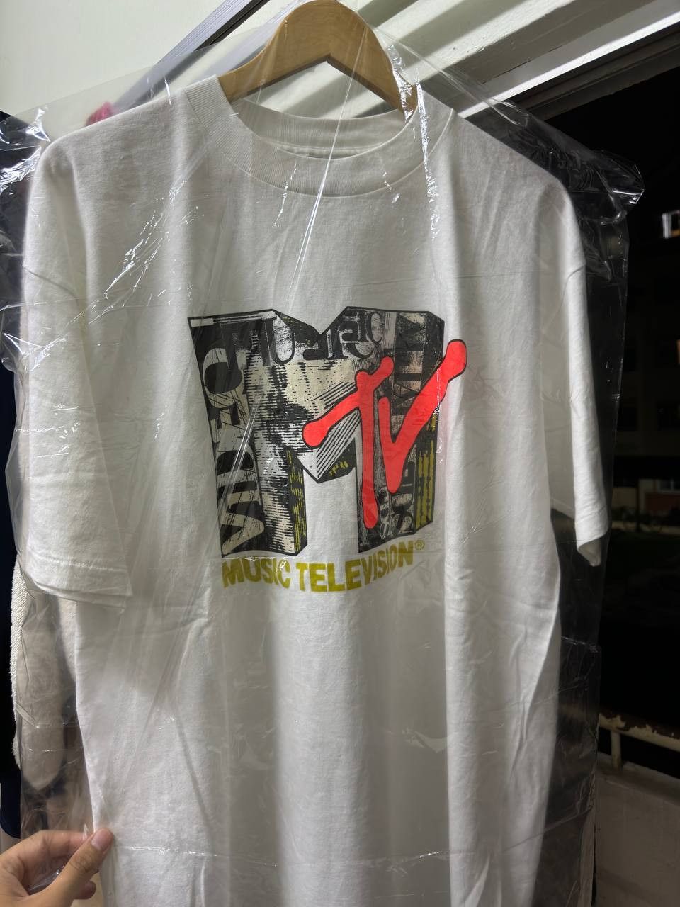 Mtv Vintage 1993 MTV Music Awards T-Shirt - Original MTV Tag Size US XL / EU 56 / 4 - 1 Thumbnail