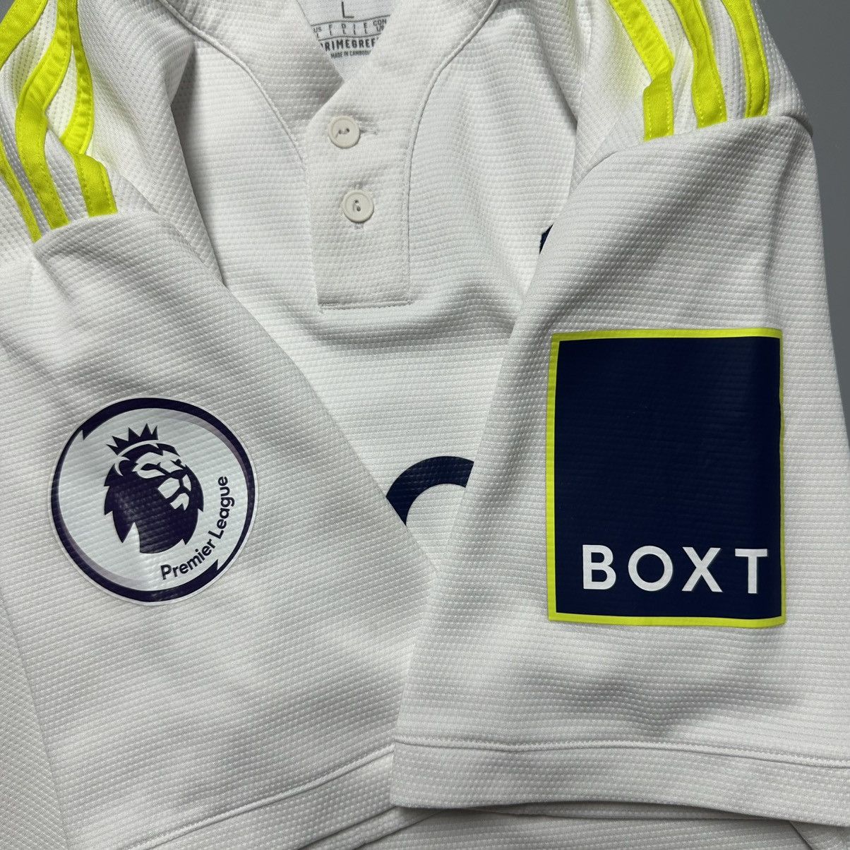Adidas LEEDS UNITED ADIDAS 2021/2022 FOOTBALL JERSEY #18 RAPHINHA Size US L / EU 52-54 / 3 - 8 Thumbnail