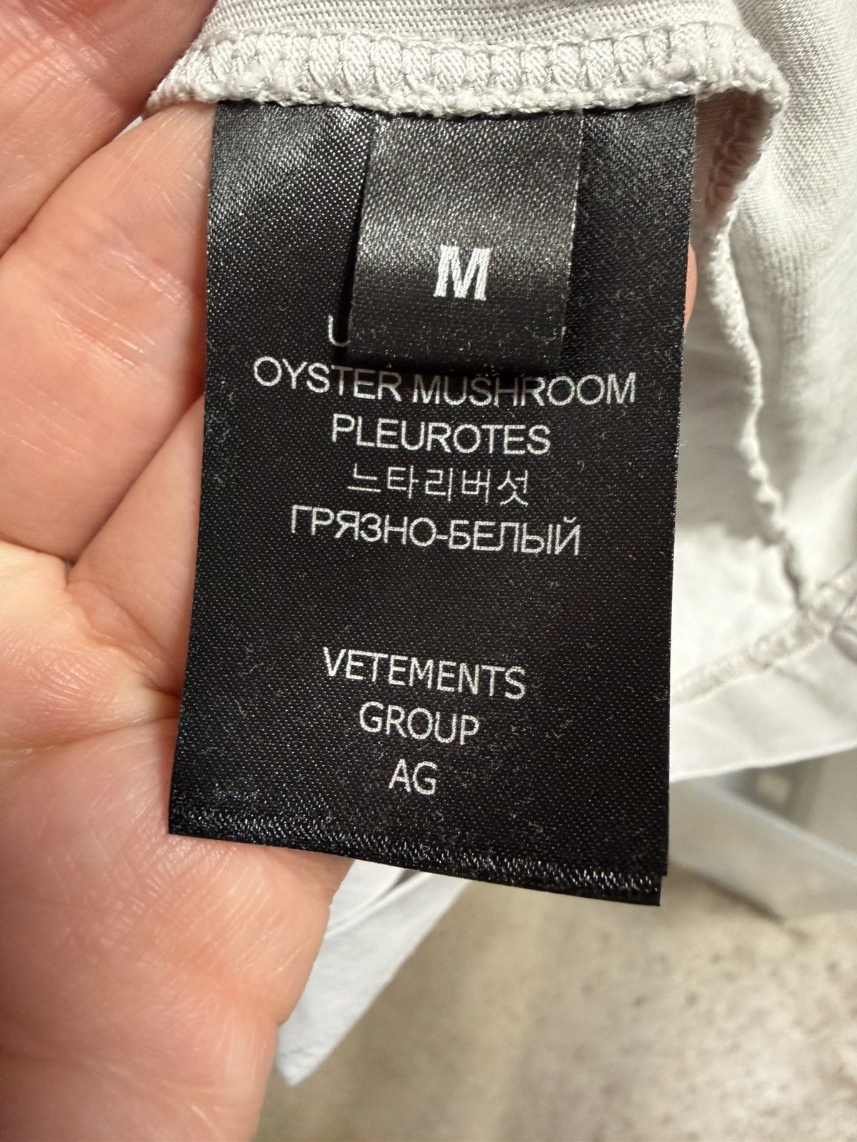 Vetements Vetements Worldtour T-Shirt NEW 800$ Size US M / EU 48-50 / 2 - 7 Thumbnail