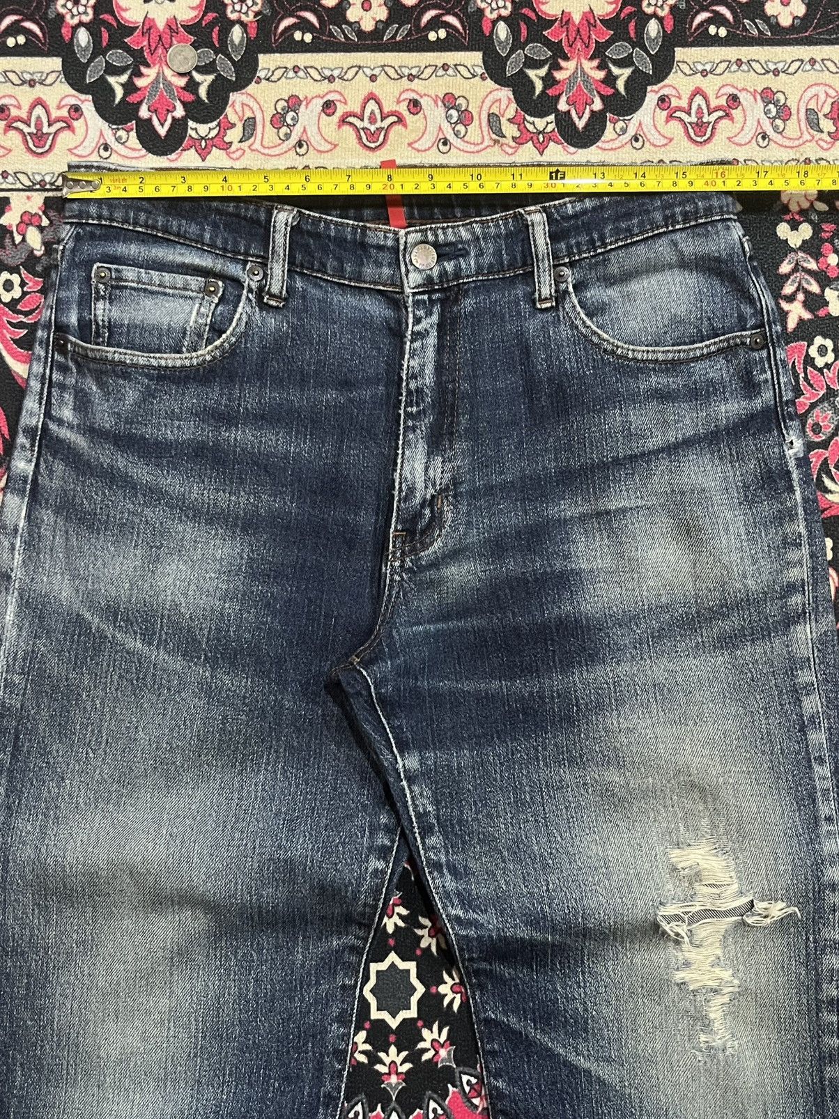 Jun Takahashi ⚡️Vintage⚡️Uniqlo UJ Dark Blue Washed Distressed Frayed Jeans Size US 33 - 13 Thumbnail