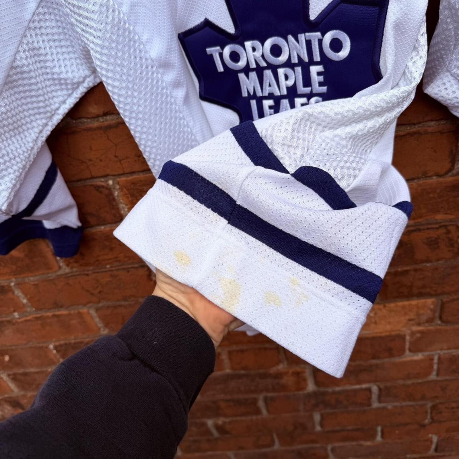 Ccm Vintage Toronto maple leafs jersey 00s youth L/XL Size US XL / EU 56 / 4 - 3 Thumbnail
