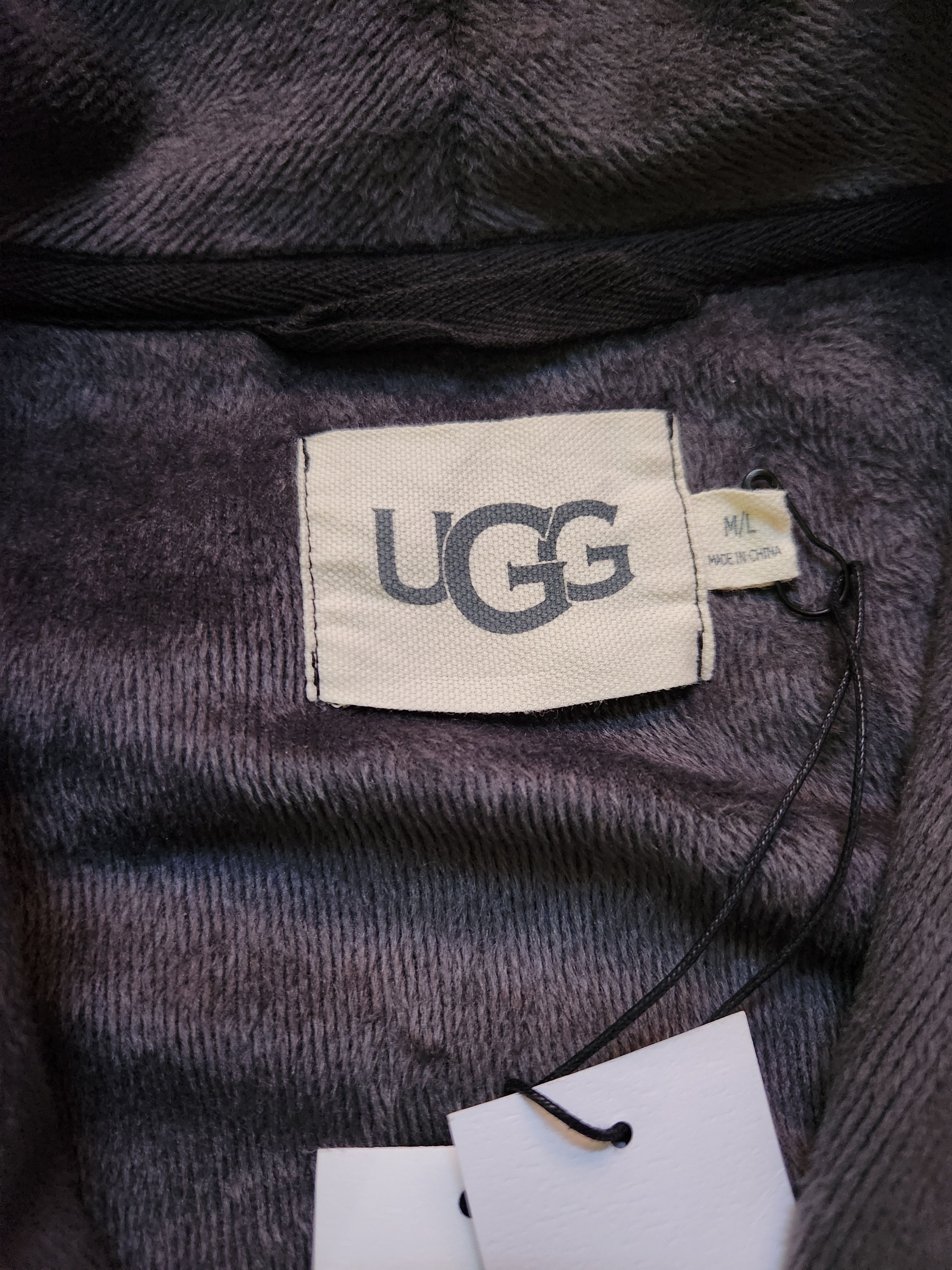 Ugg UGG Womens Robe Duffield SNOOPY SZ M/L " LABOR OF LOVE" Size ONE SIZE - 4 Thumbnail