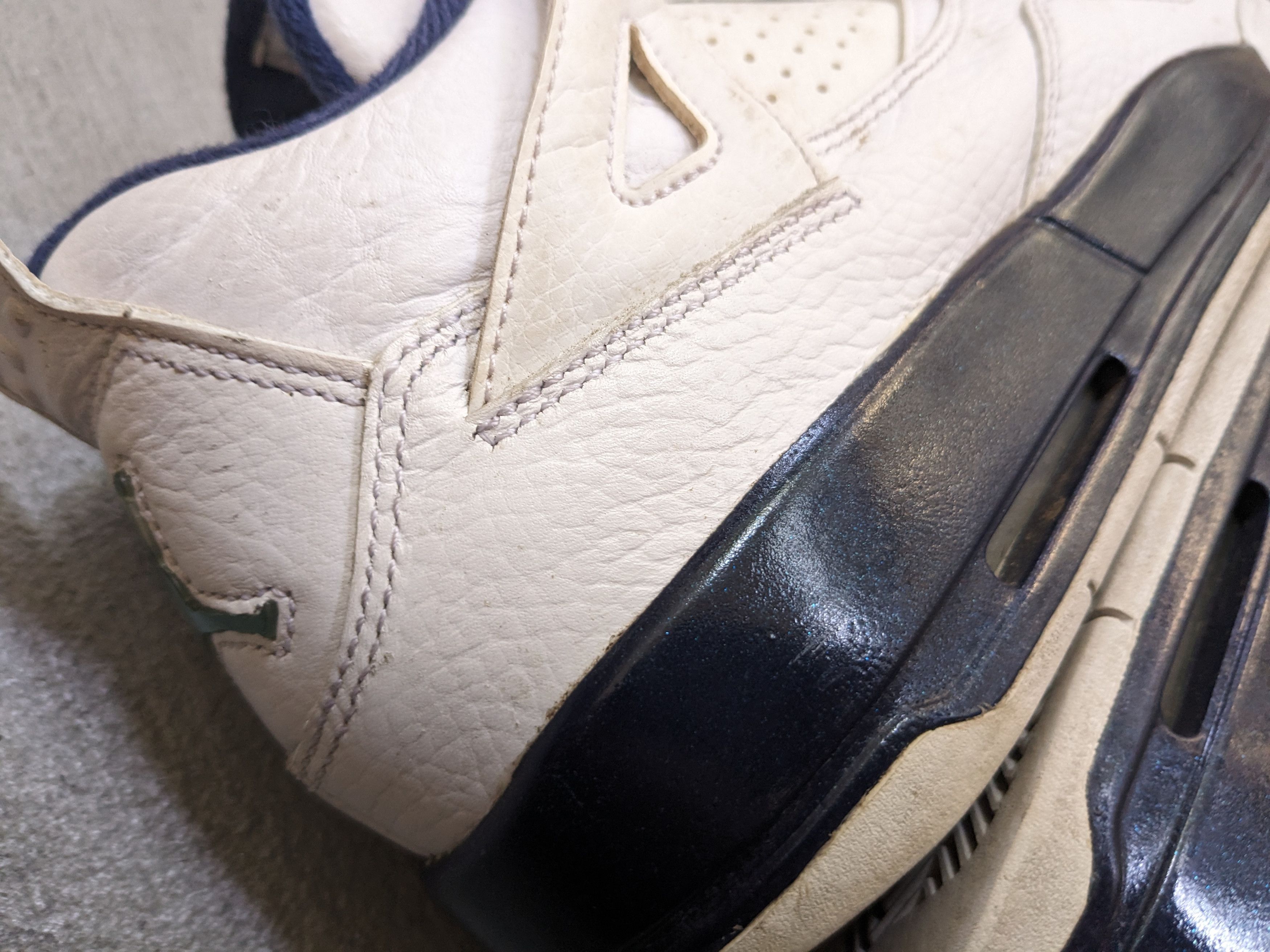 Jordan Brand Nike Air Jordan 4 Retro Columbia Legend Blue 6.5 408452-107 Size US 6.5 / EU 39-40 - 12 Thumbnail