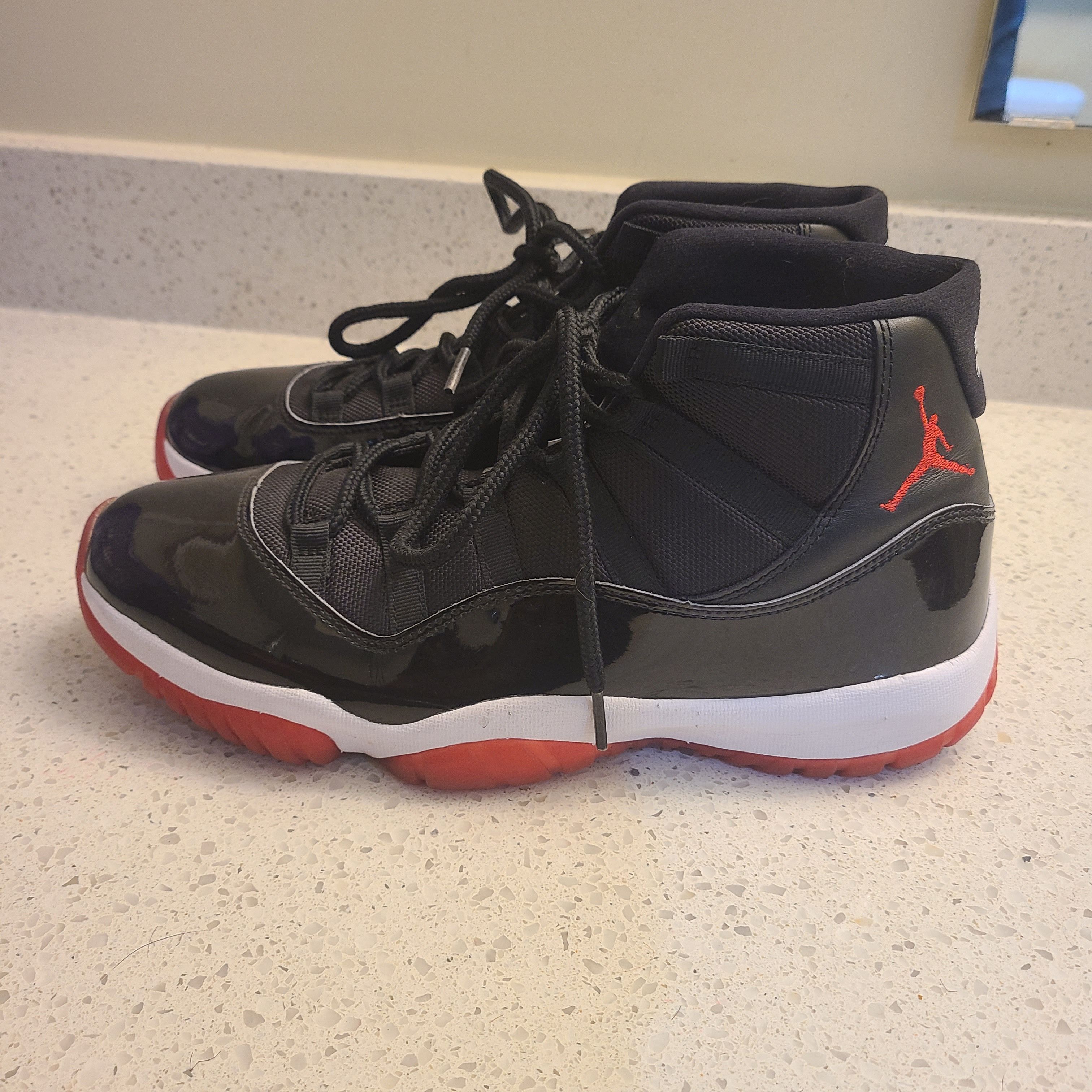 Jordan Brand Jordan 11 Bred Size US 11 / EU 44 - 2 Thumbnail