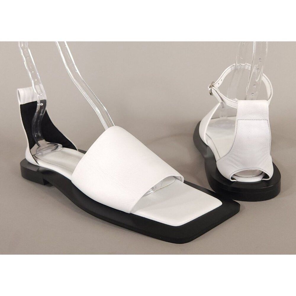 Other Flat Apartment Chain Strap Sandals Size 38 8 Women's White Size US 8 / IT 38 - 1 Thumbnail
