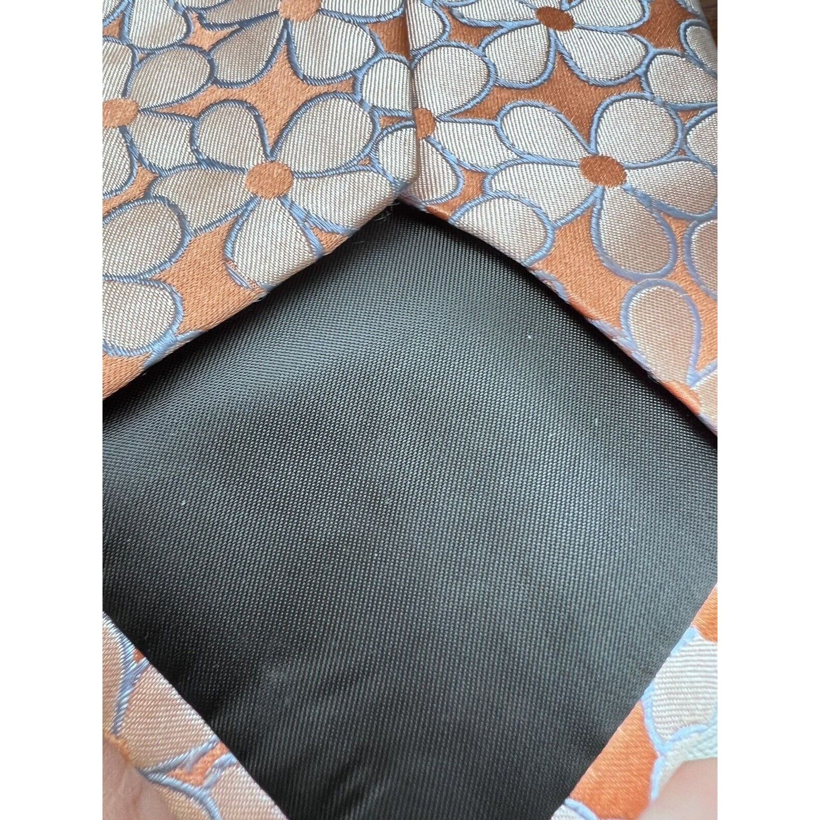 Croft & Barrow Croft & Barrow Tangerine With Cream Colored Flowers Silk Tie Size ONE SIZE - 7 Thumbnail