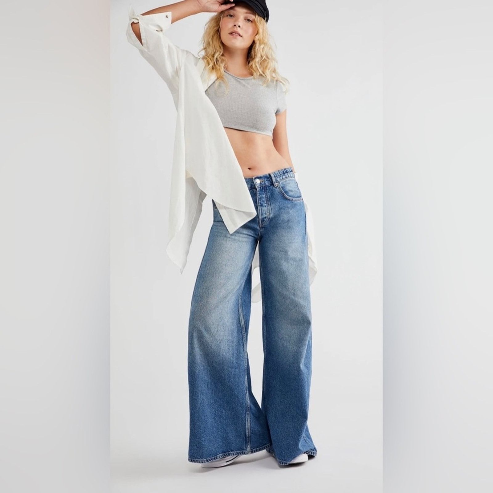 Free People 🎉LAST PIECE🎉FREE PEOPLE Lovefool Low Rise Jeans‎ Size 31" - 2 Thumbnail