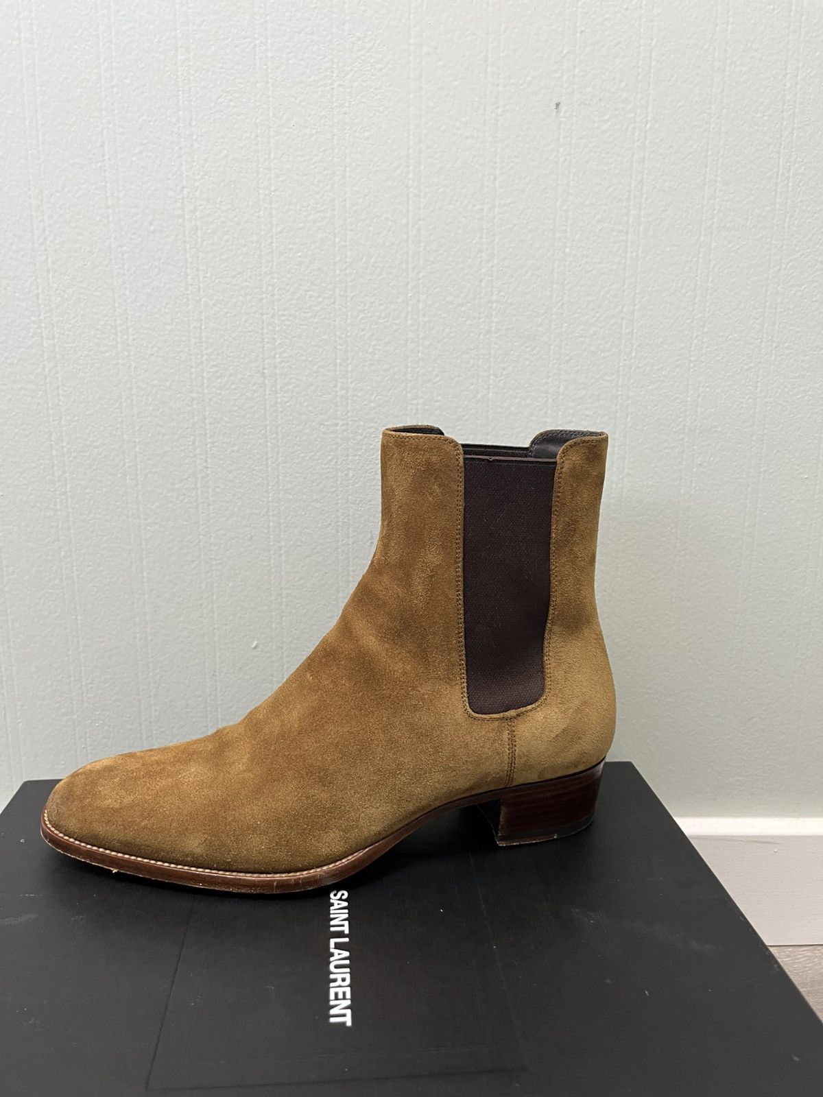 Saint Laurent Paris Wyatt 40 Chelsea boot. Size 41 Size US 8 / EU 41 - 13 Thumbnail
