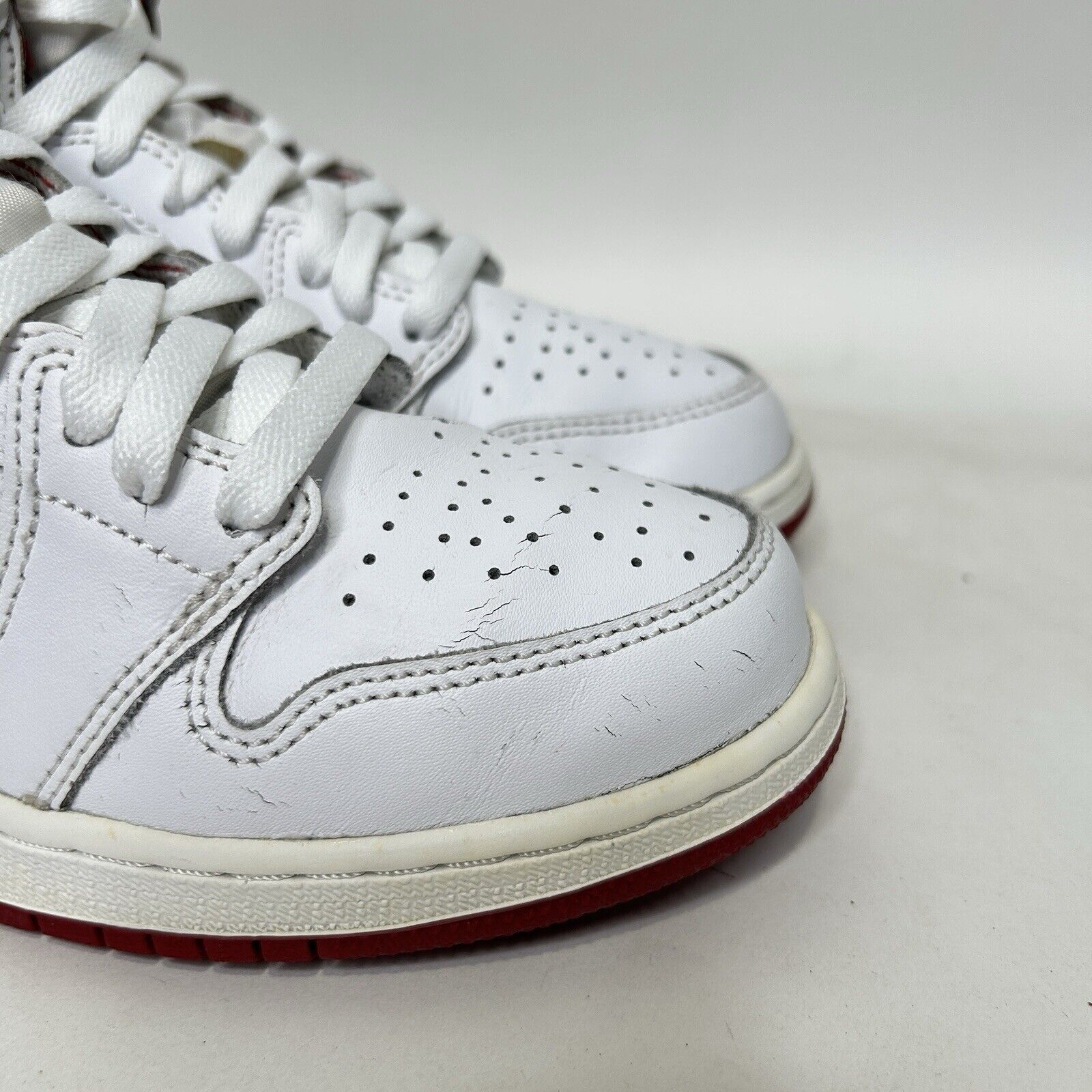 Nike Nike Shoes Air Jordan 1 Retro High OG GS “Red Metallic” 2024 Size US 7.5 / IT 37.5 - 9 Thumbnail