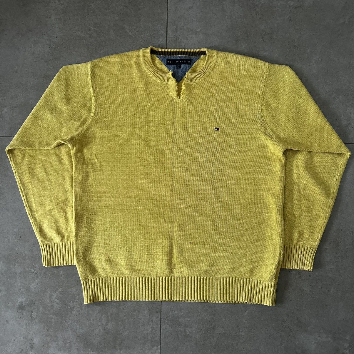 Tommy Hilfiger 📂Tommy Hilfiger Vintage Sweater Size US XL / EU 56 / 4 - 1 Thumbnail