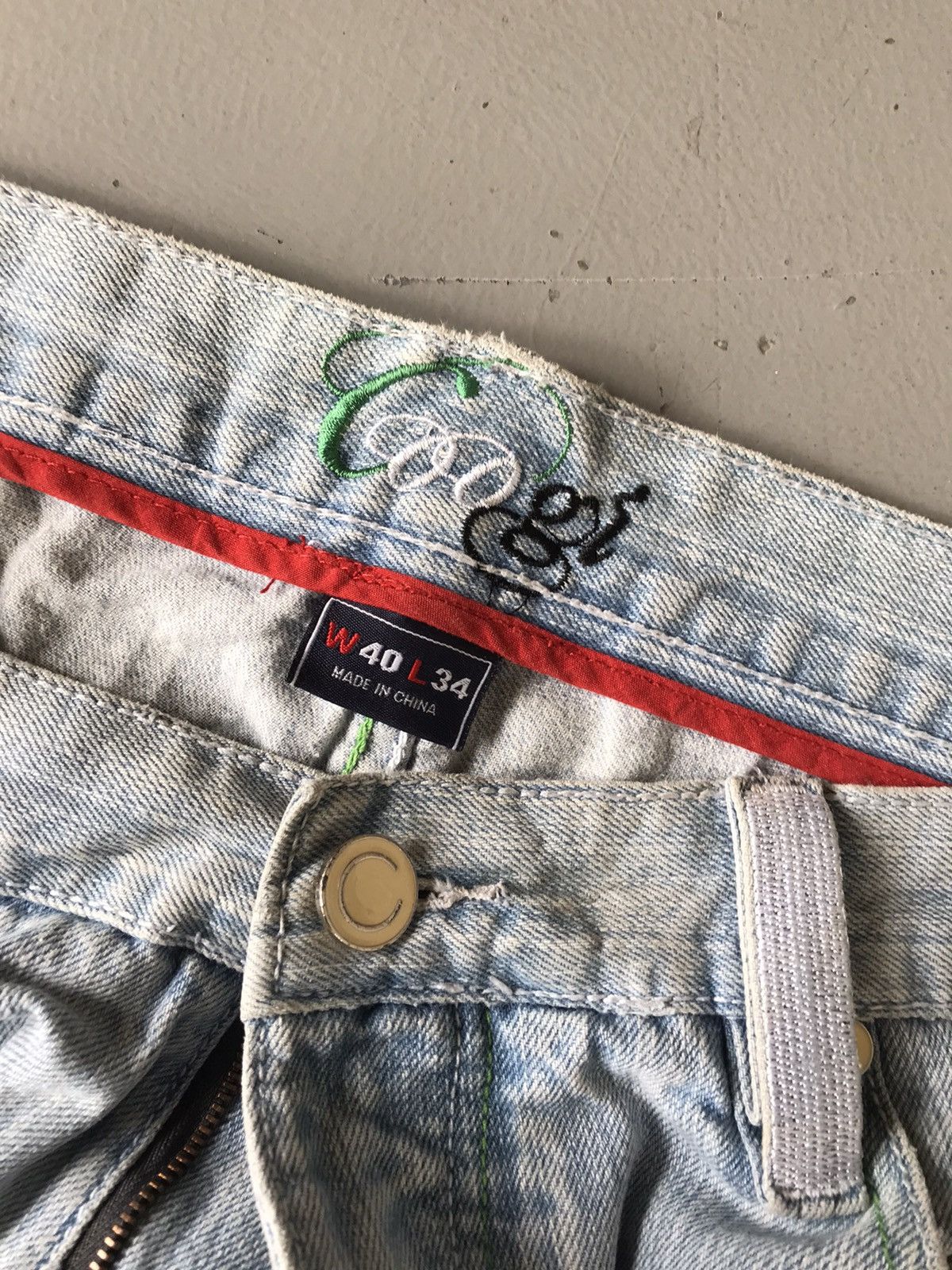 Coogi × Vintage 90s vintage Coogi bee embroidered denim Size US 42 / EU 58 - 5 Thumbnail