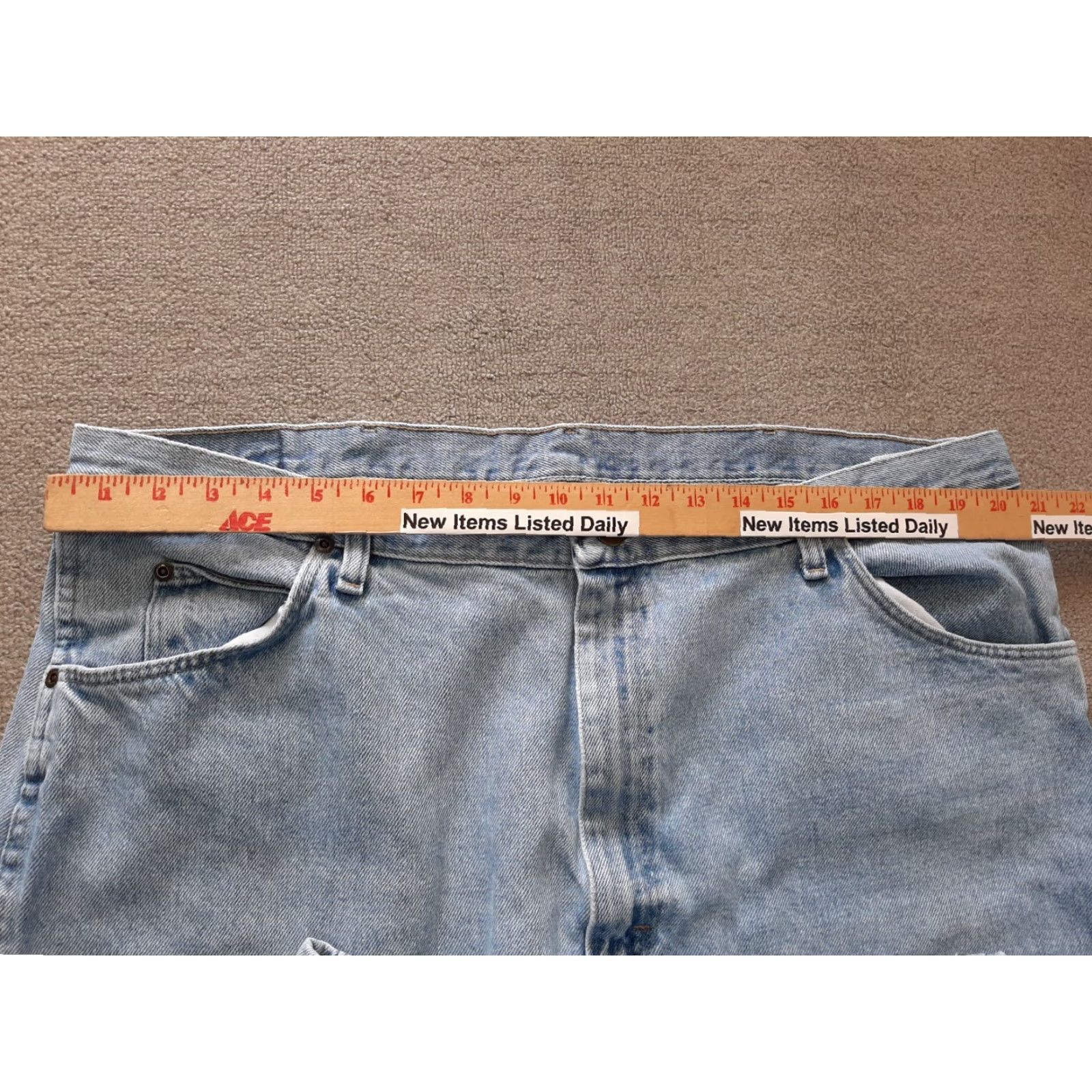 Wrangler Wrangler Pants Mens Size 42x30 Blue Light Wash denim Workwear Pants Straight Mens Regular Capacity Wrangler RIGGS Workwear Size US 42 / EU 58 - 3 Thumbnail