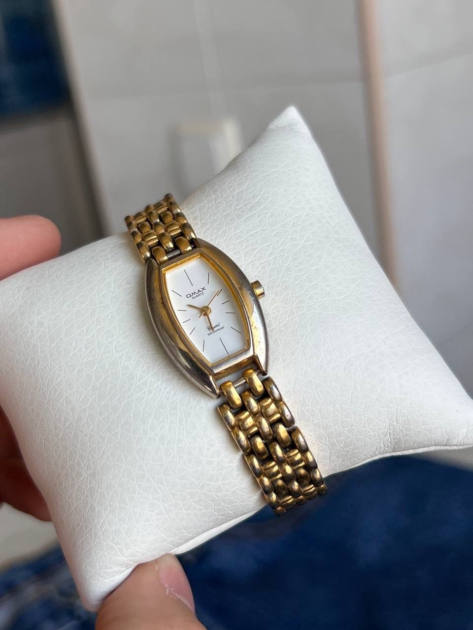 Vintage Futuristic Minimalistic Omax Japanese Gold Bracelet Watch Size ONE SIZE - 2 Thumbnail