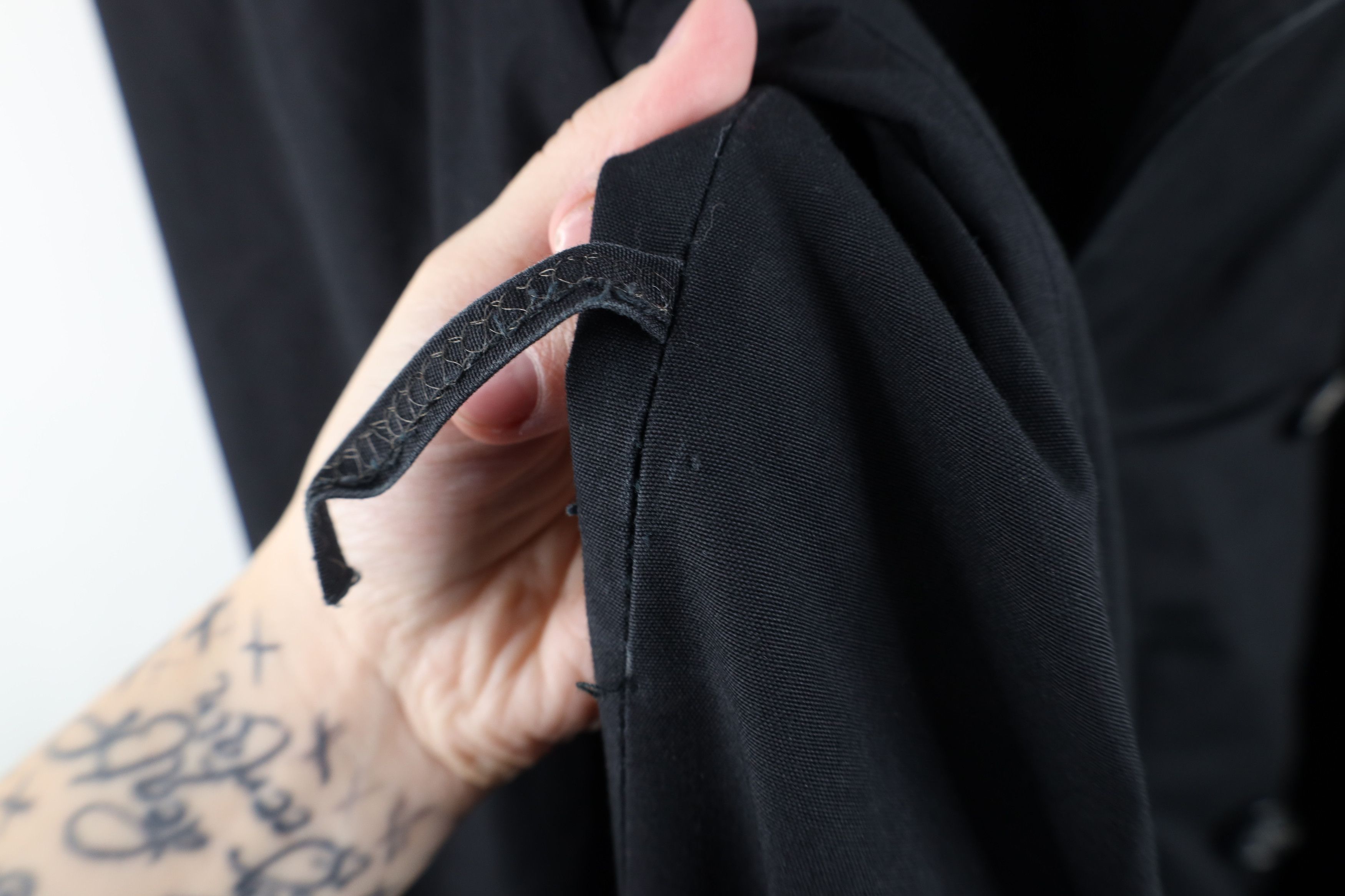 Vintage Vintage 70s Streetwear Belted Trench Coat Jacket Black Size US XL / EU 56 / 4 - 9 Thumbnail