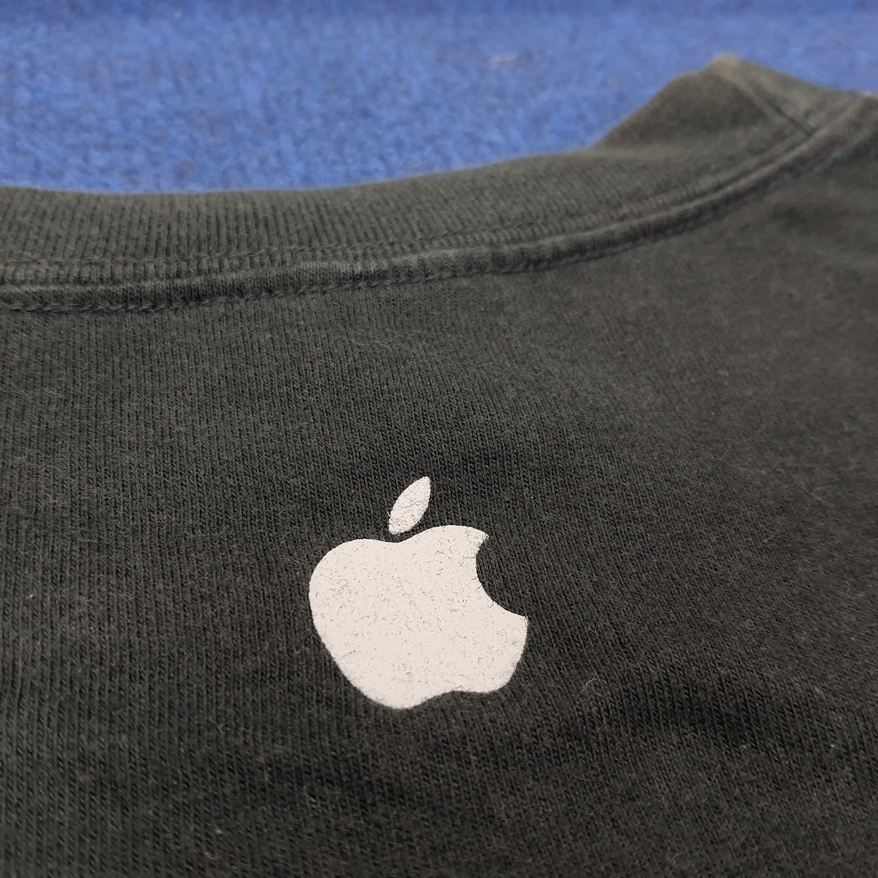 Vintage Vintage Apple Product iPod Nano Tshirt C267N37 Size US L / EU 52-54 / 3 - 4 Thumbnail
