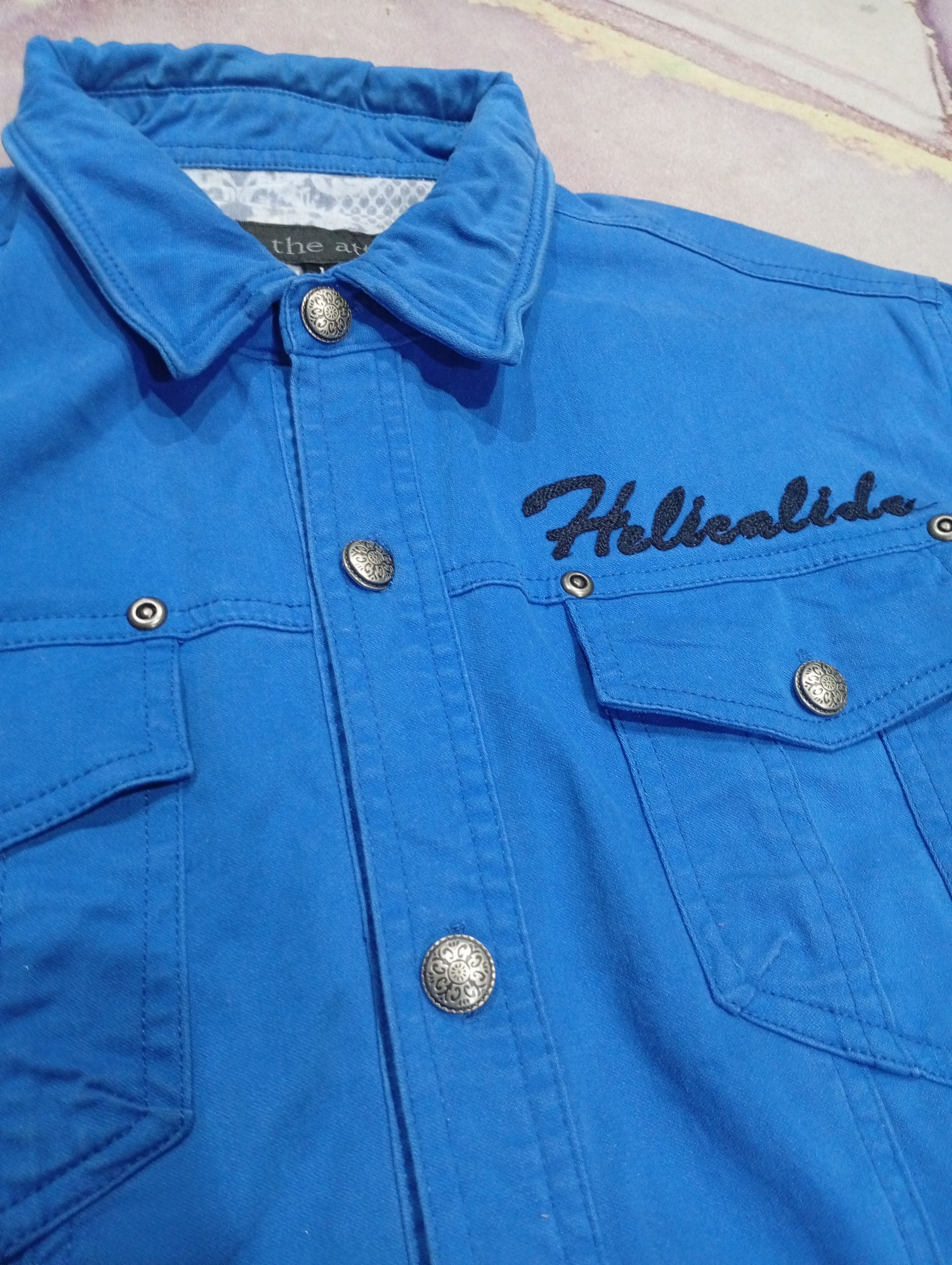 In The Attic In the attic shirt button Size US S / EU 44-46 / 1 - 4 Thumbnail
