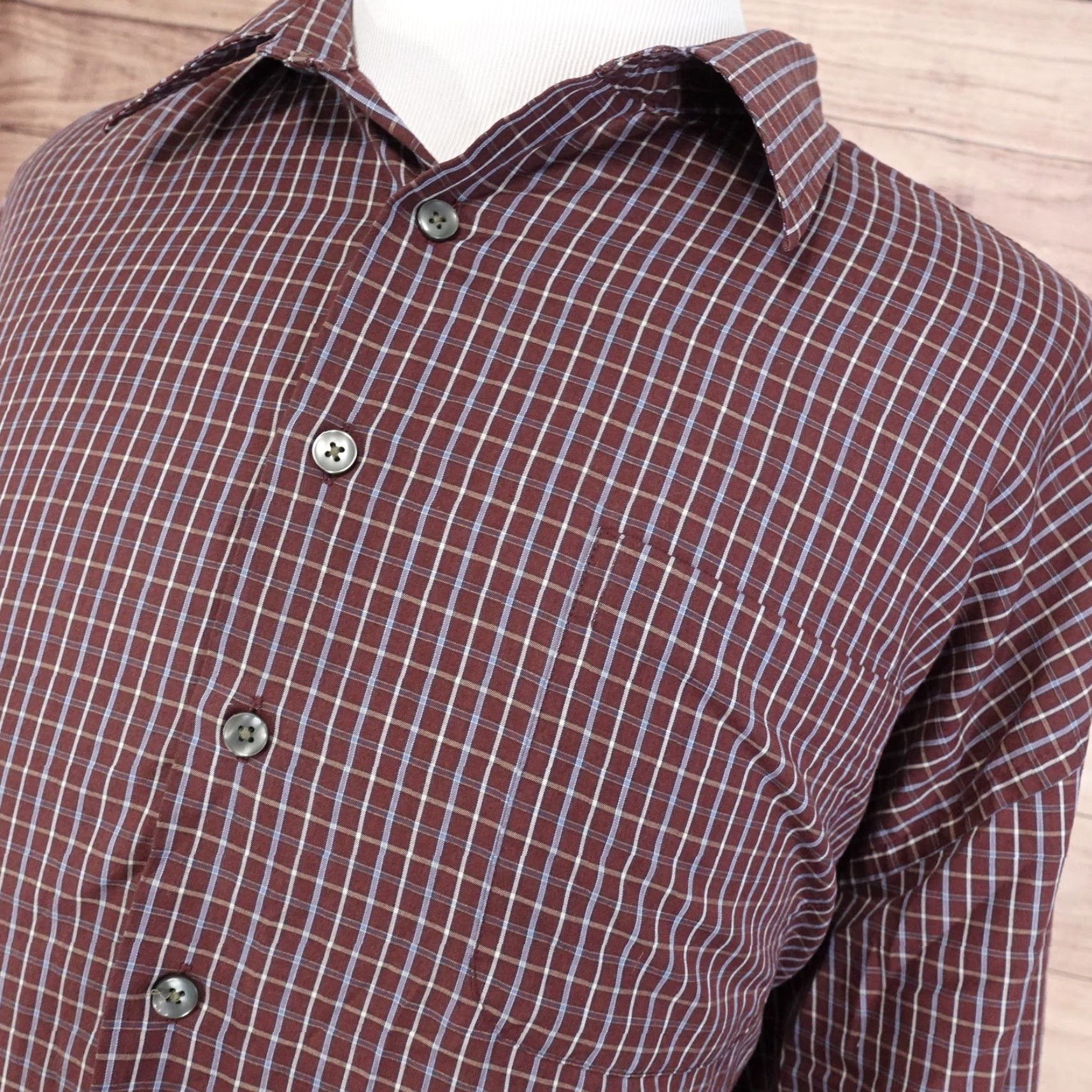 Van Heusen Van Heusen Shirt Burgundy Check Button-Up 2XL Long Sleeve Wrinkle Free Stain Shield Mens Size US XXL / EU 58 / 5 - 2 Thumbnail