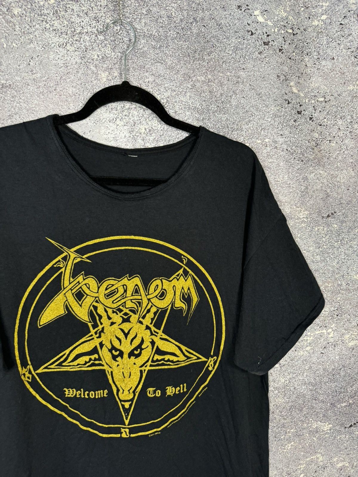Band Tees × Vintage Vintage 2001 Venom Welcome To Hell Rock Tee XL Heave Metal Size US XL / EU 56 / 4 - 2 Thumbnail