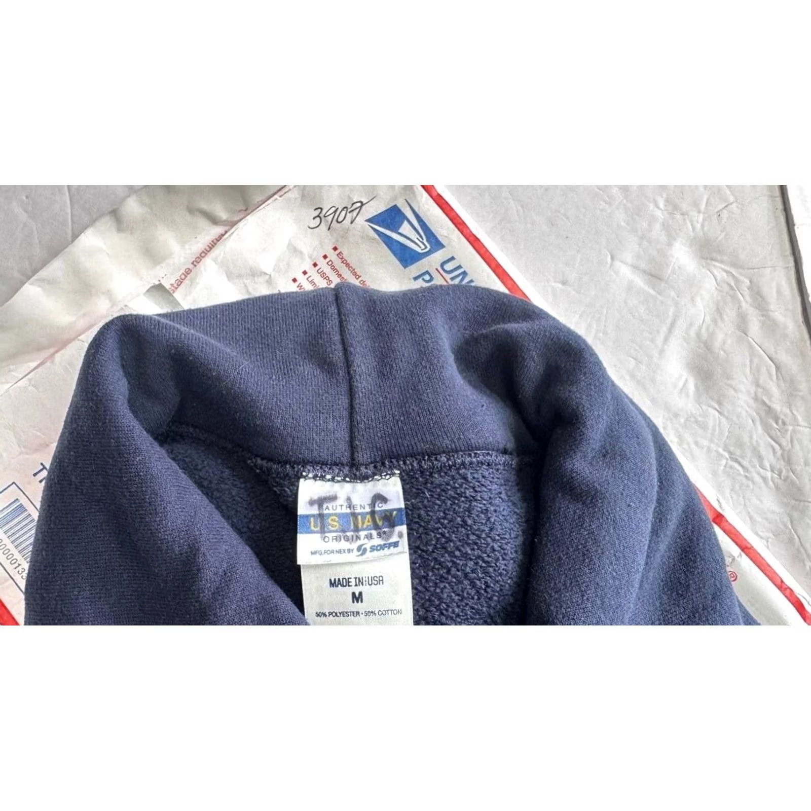 Vintage US Navy Hoodie Sweatshirt Mens Clothing Apparel Soffee Made in USA Medium Navy Size US M / EU 48-50 / 2 - 7 Thumbnail