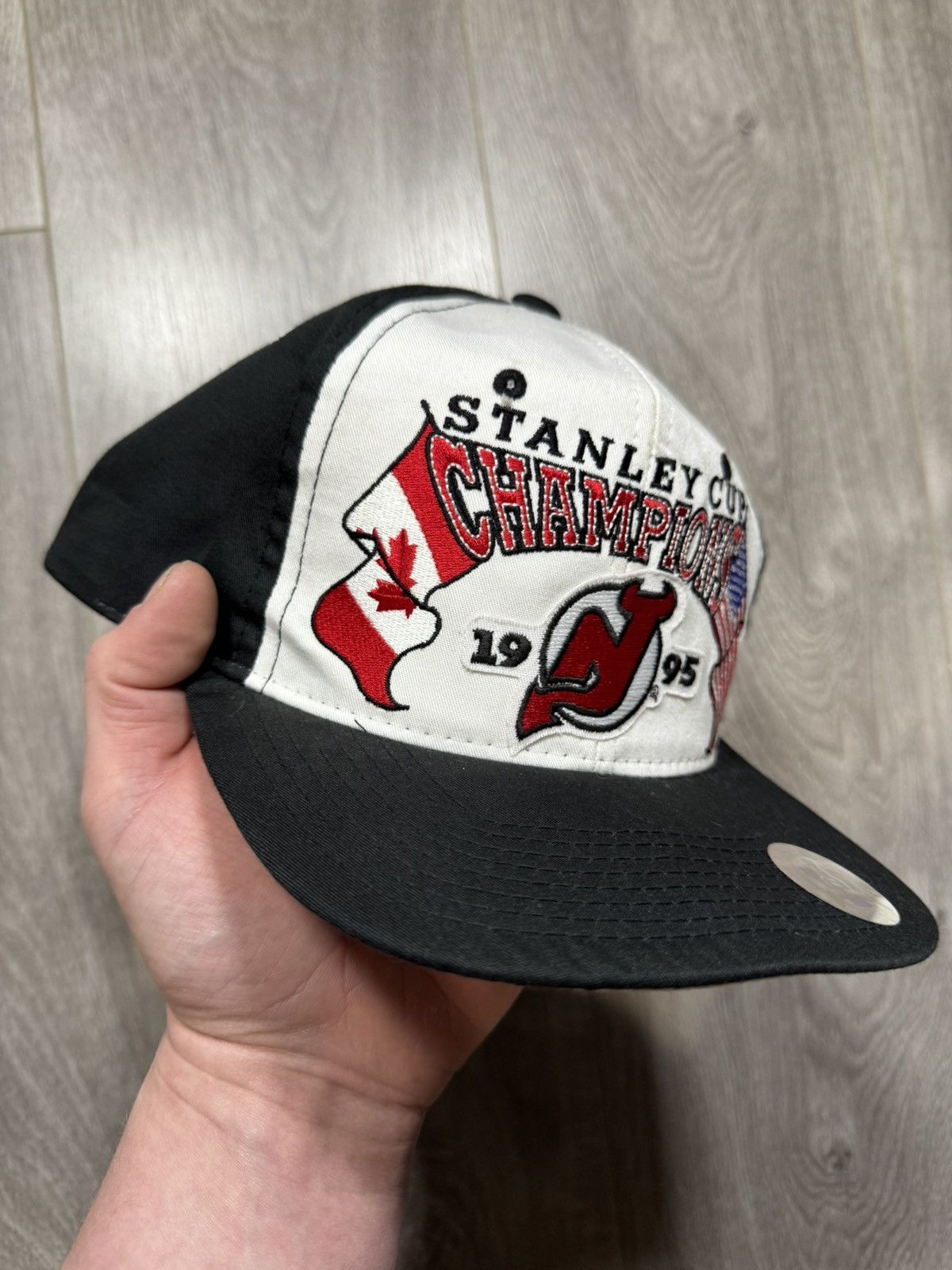 NHL × Starter × Vintage New Jersey Devils 1995 Stanley Cup Champions Starter Hat Cap Size ONE SIZE - 4 Thumbnail