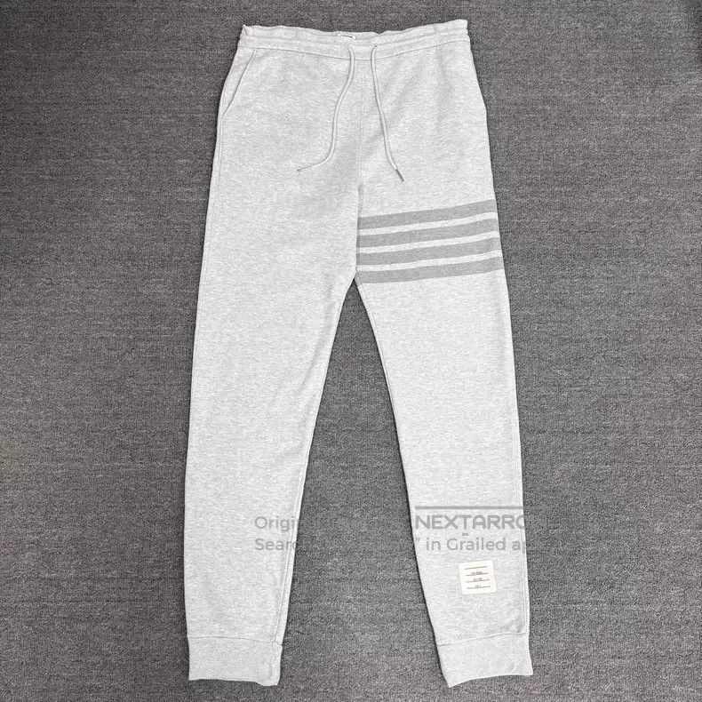 Thom Browne Thom Browne size 4 Gray four-striped trousers Size US 32 / EU 48 - 1 Thumbnail