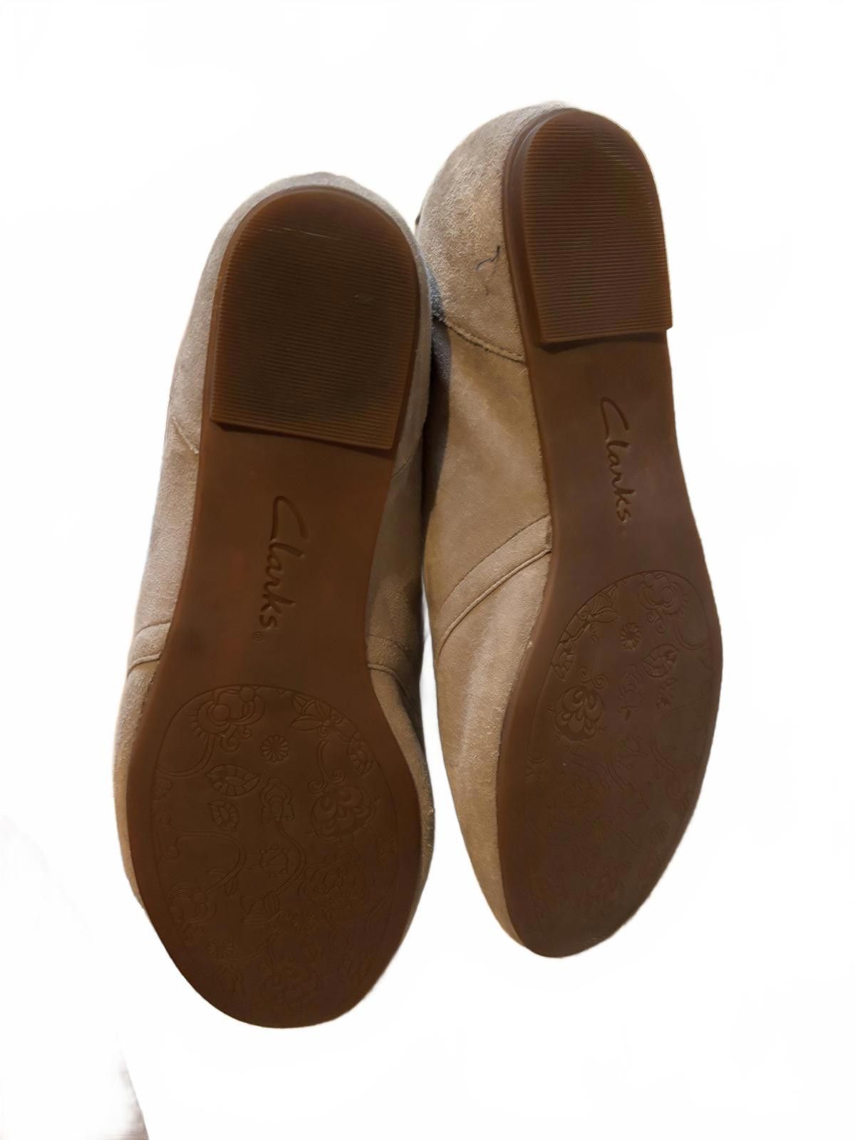 Clarks BRAND NEW! Clarks Artisan suede oxford flat women's sz 6 Size US 6 / IT 36 - 5 Thumbnail