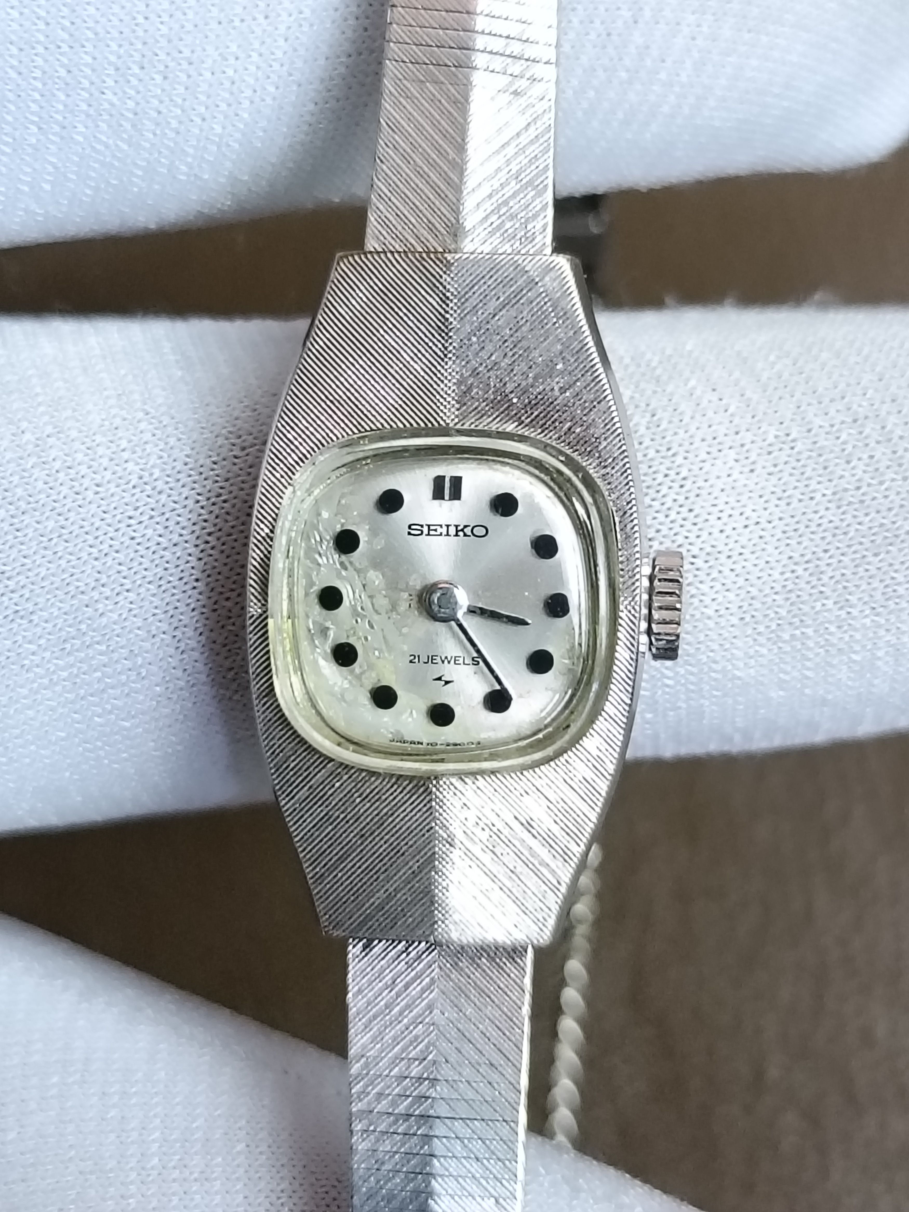 Seiko Vintage 60s Seiko mini snake manual watch Size ONE SIZE - 1 Thumbnail