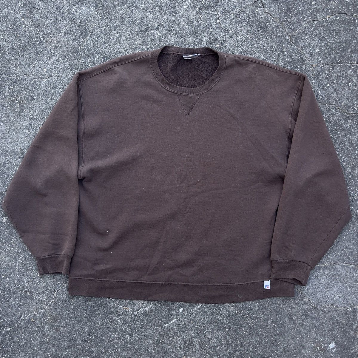 Russell Athletic × Vintage Vintage Faded Coffee Brown Y2K RUSSELL ATHLETIC Crewneck Size US XL / EU 56 / 4 - 1 Thumbnail