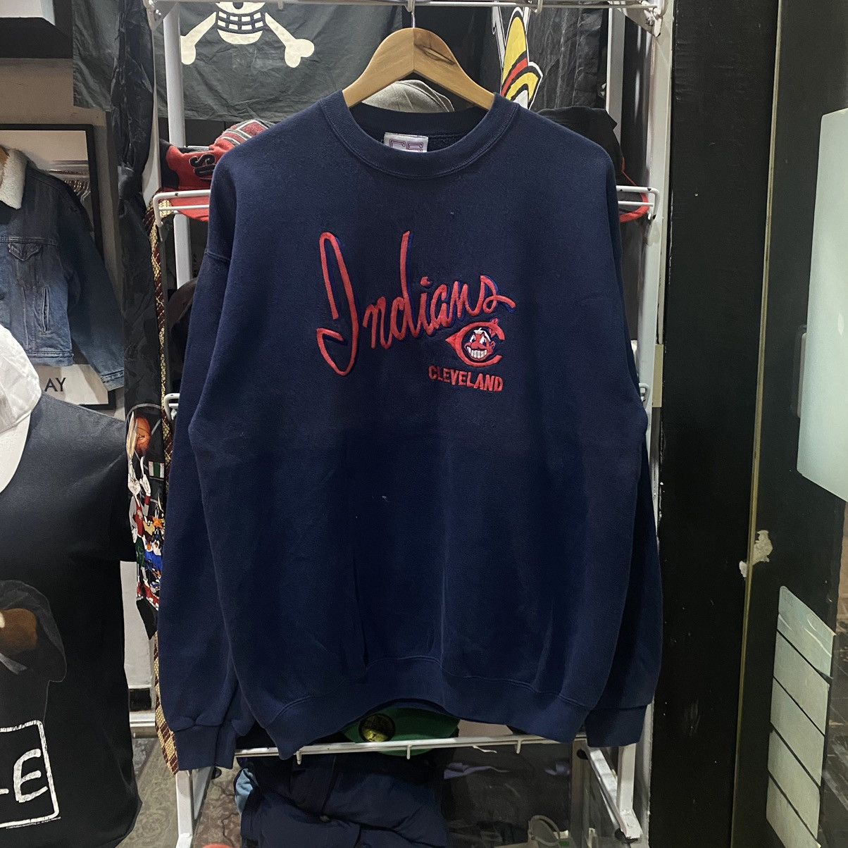 Vintage Cleveland Indians Vintage Embroidered Crewneck Sweatshirts Size US L / EU 52-54 / 3 - 1 Thumbnail
