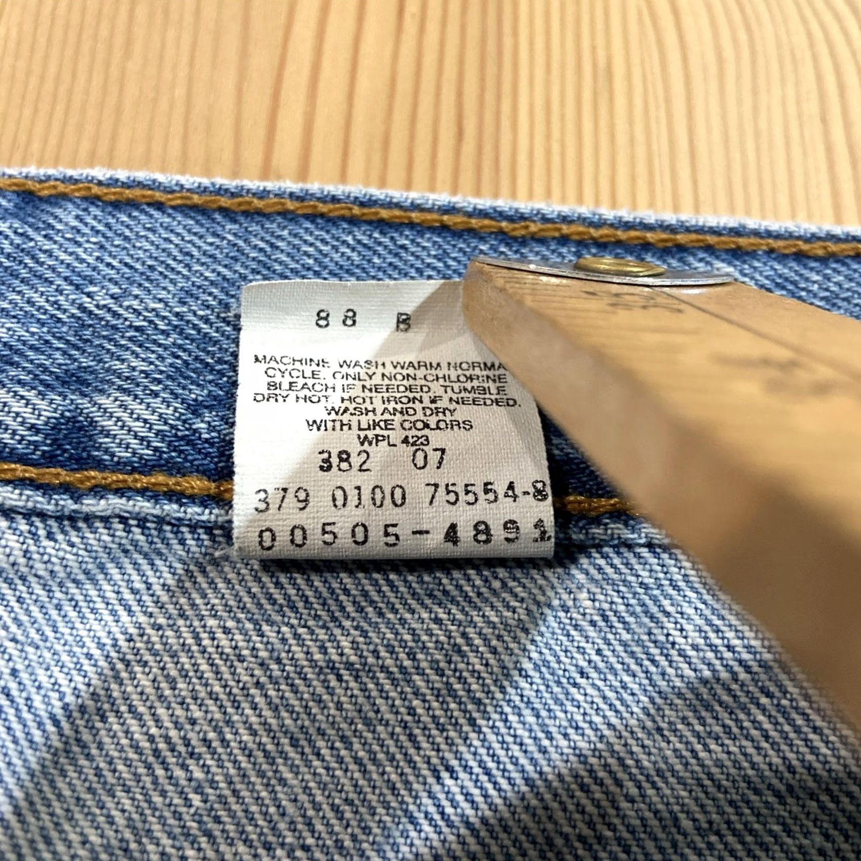 Levi's VINTAGE Levi's 505 Jeans Mens 38x34 Blue 100% Cotton Denim Regular Fit Straight 5-Pocket USA Made In USA Jeans Mens Blue 34x34? Size US 38 / EU 54 - 3 Thumbnail