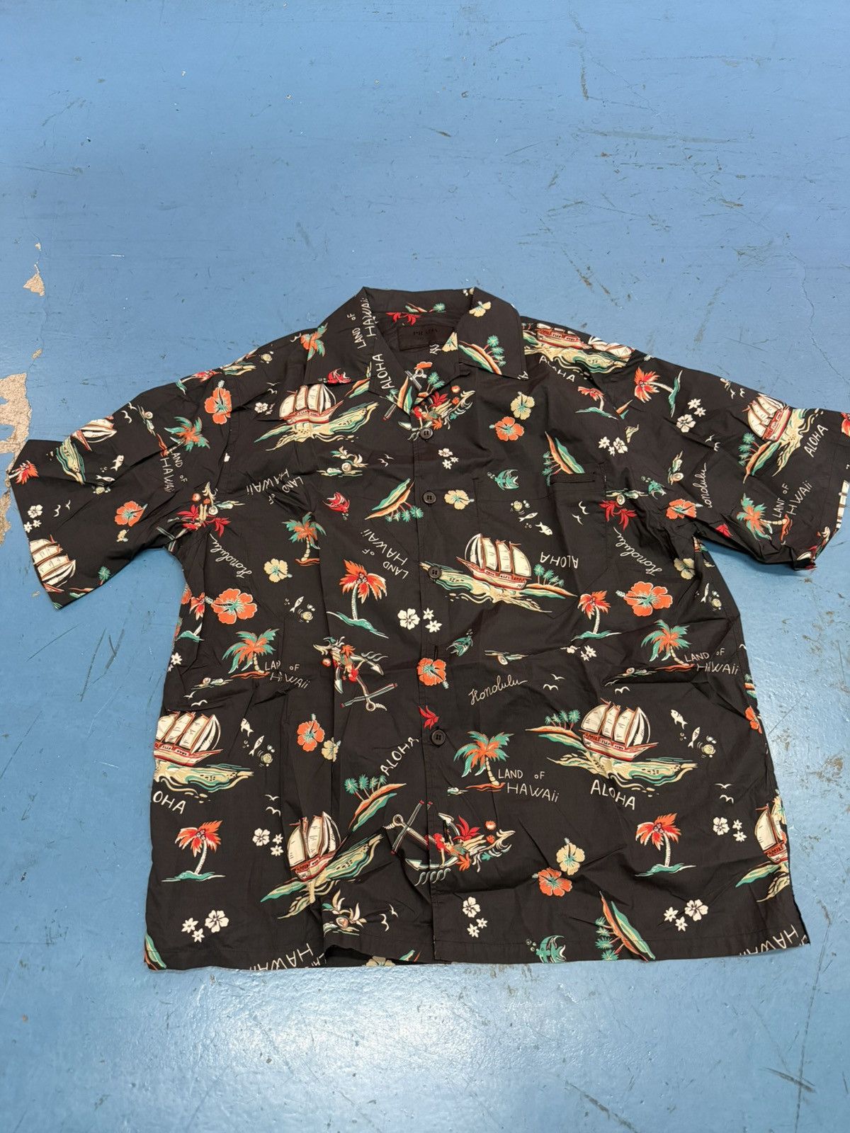 Prada PRADA 19” HAWAII SHIRT Size US L / EU 52-54 / 3 - 1 Thumbnail