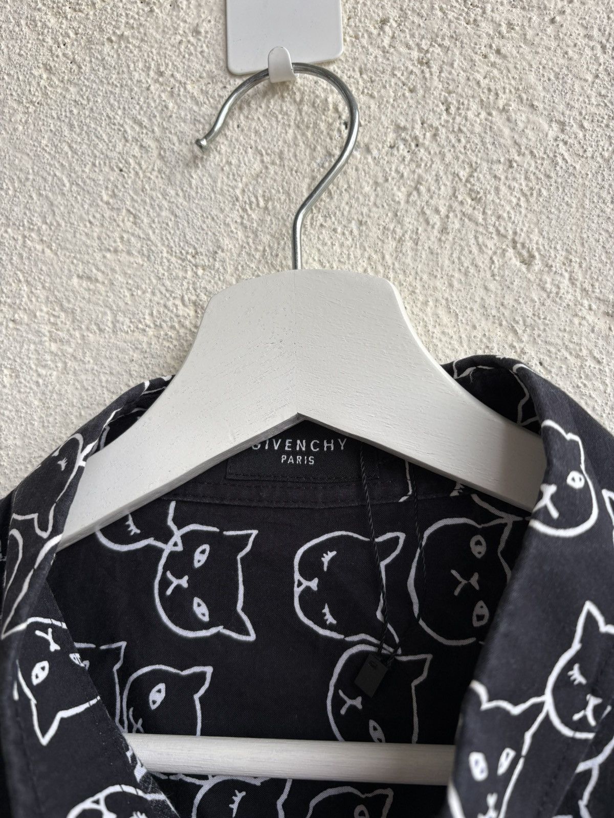 Givenchy Givenchy printed shirt Size US S / EU 44-46 / 1 - 3 Thumbnail