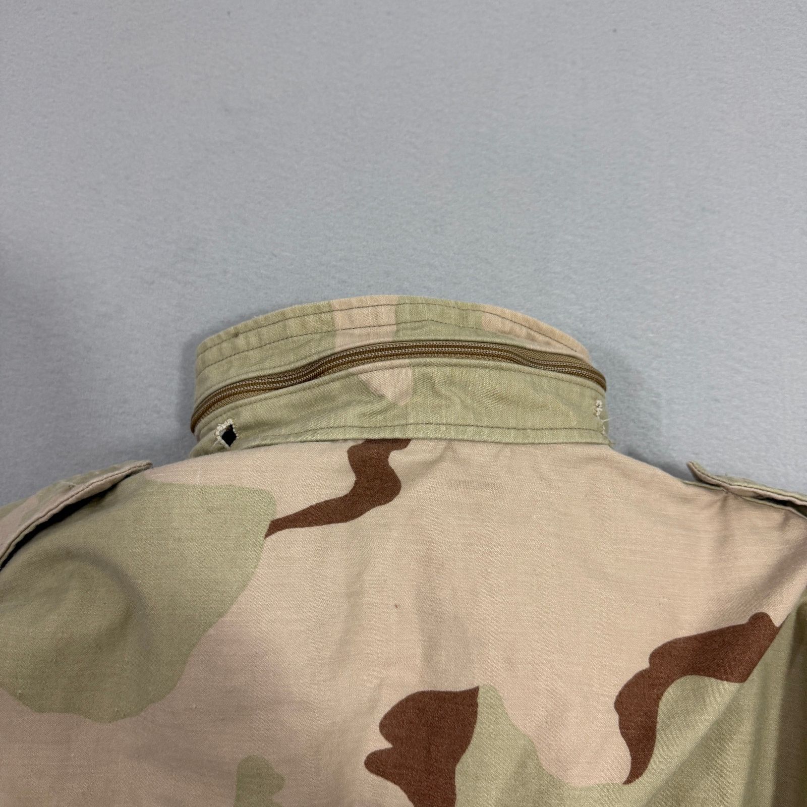 Vintage Vintage US Army M-65 Field Jacket Men's Large Desert Camo Size US L / EU 52-54 / 3 - 9 Thumbnail