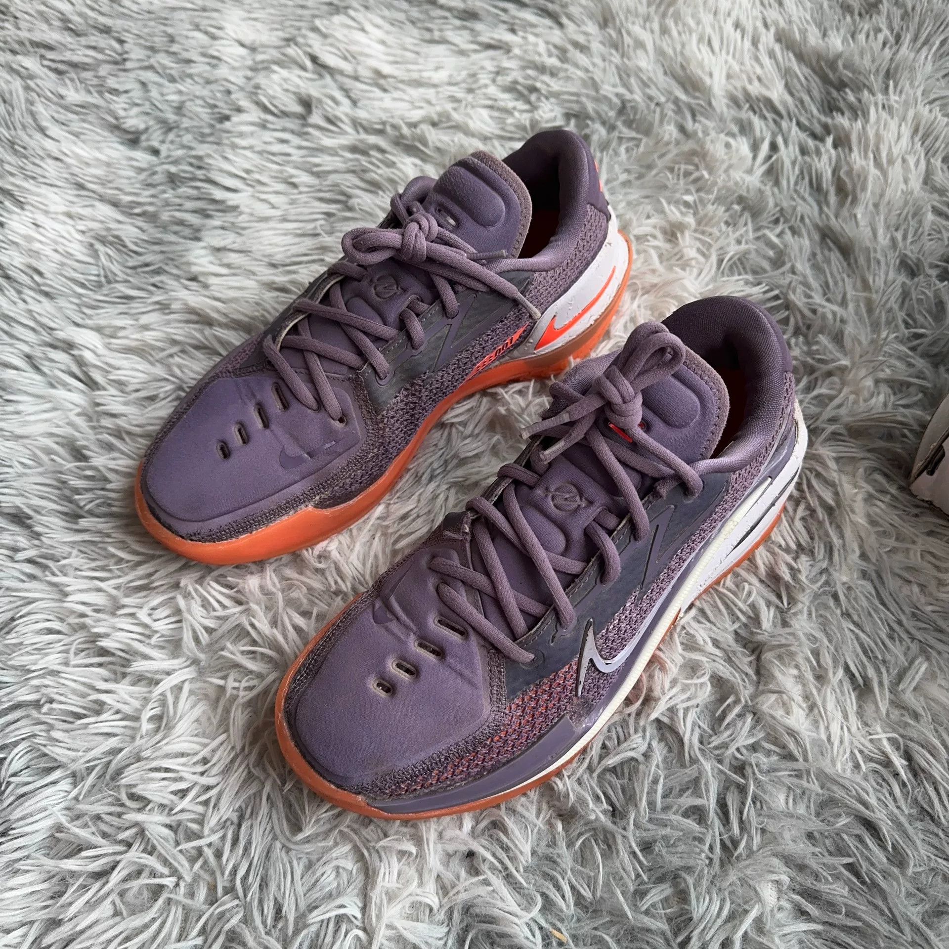 Nike Nike Purple Lowtop Sneakers 40 Men Size US 7.5 / EU 40-41 - 1 Thumbnail