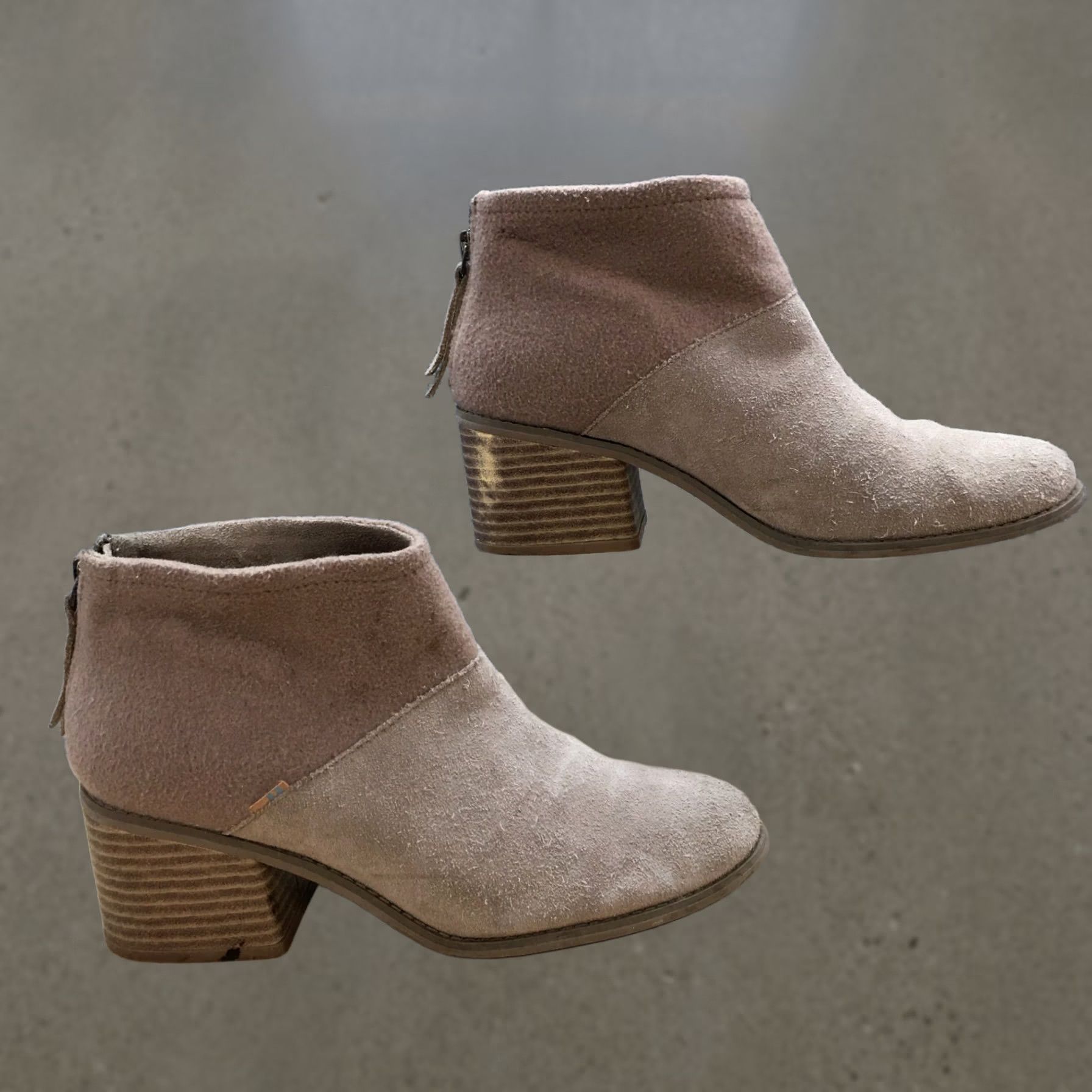 Toms TOMS Boots Womens 8 Lacy Casual Back Zip Ankle Bootie Taupe Suede Heels Size US 8 / IT 38 - 1 Thumbnail