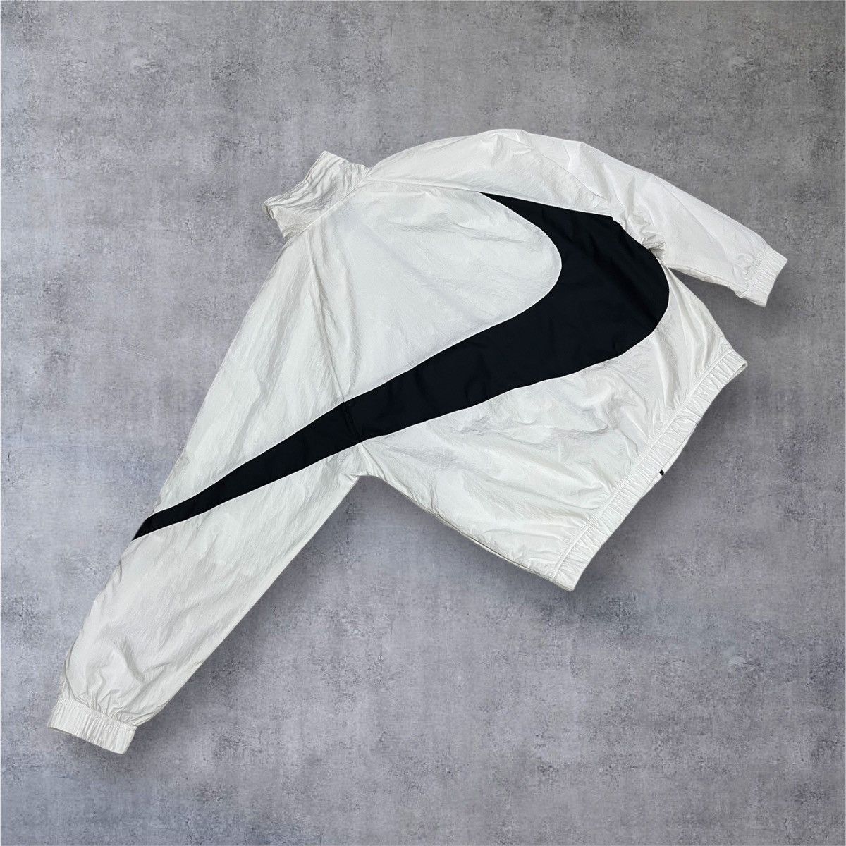 Nike Ultra Rare Vintage Nike Big Swoosh Black Tag Y2K Windbreaker Size L / US 10 / IT 46 - 5 Thumbnail