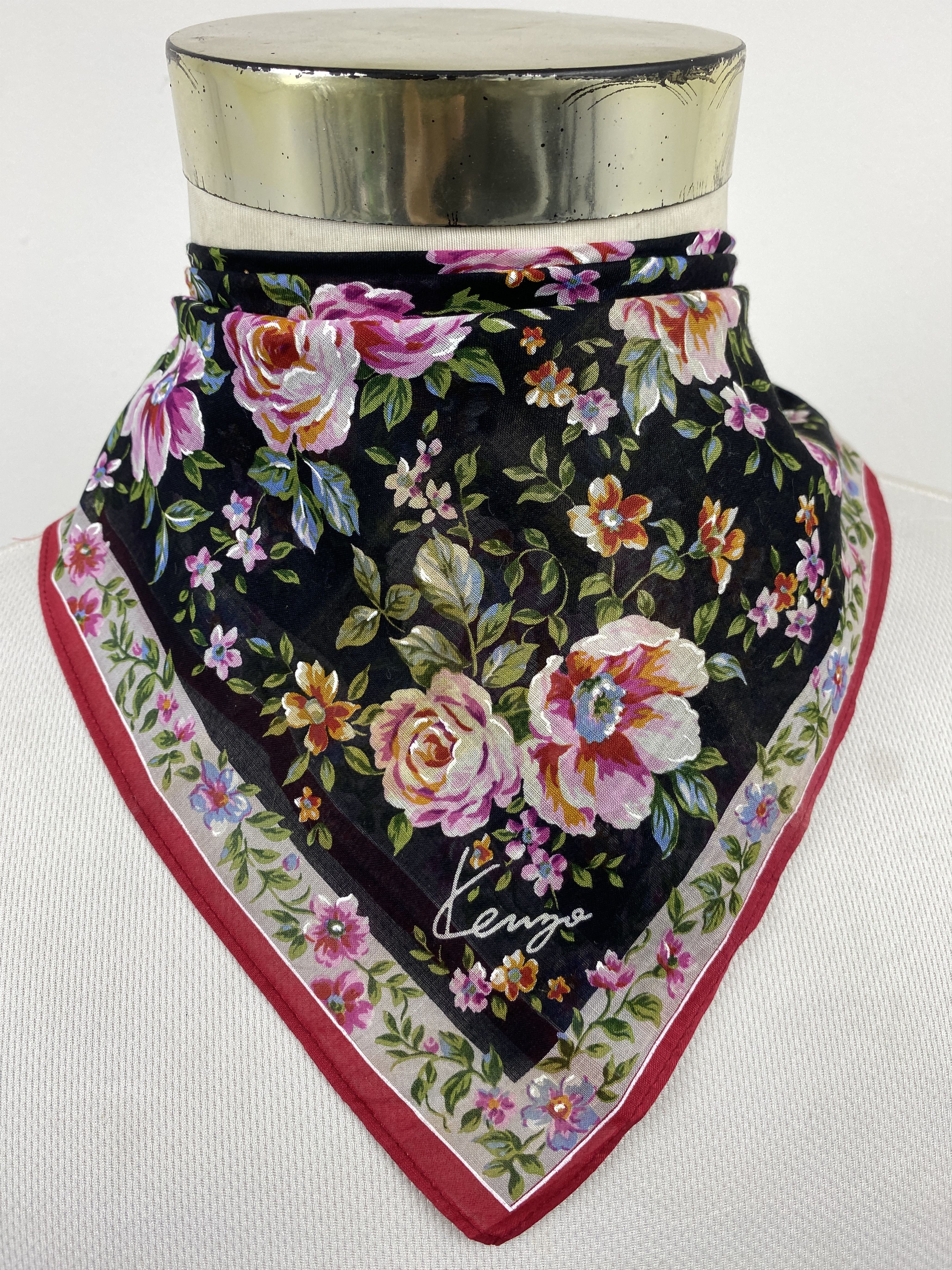 Kenzo Vintage Kenzo Handkerchief / Neckerchief HKC1148 Size ONE SIZE - 1 Thumbnail