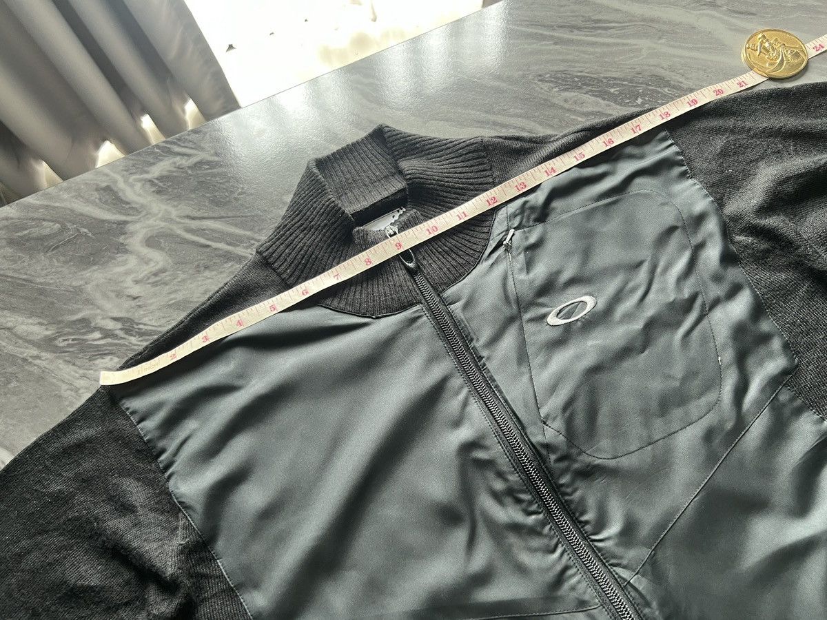 Oakley Oakley : Light Jacket Track Trace Embroidered Logo Pocket Size US M / EU 48-50 / 2 - 16 Thumbnail