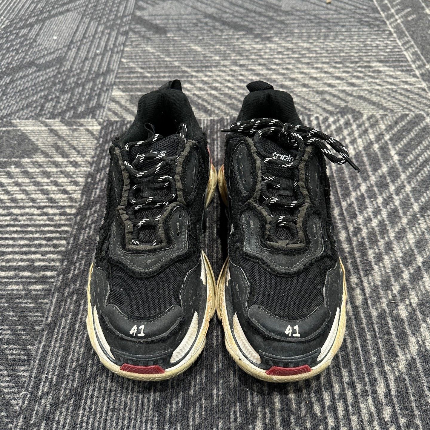 Balenciaga Balenciaga Triples Distressed Dad Shoes Size US 8 / EU 41 - 2 Thumbnail
