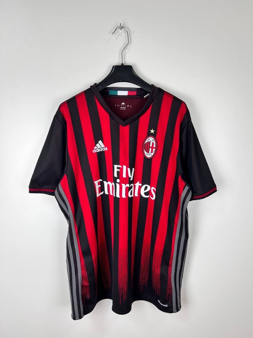Adidas Milan Adidas 2016 Harry jersey t-shirts size L Size US L / EU 52-54 / 3 - 1 Thumbnail