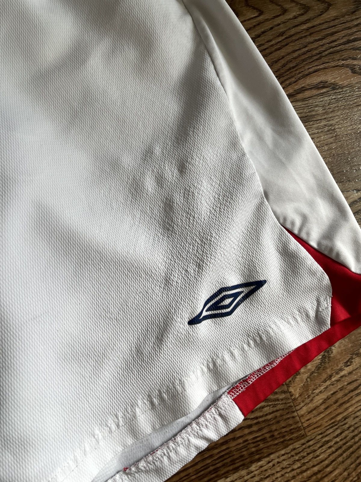 Umbro × Vintage Vintage 90s Umbro England shorts streetwear style size XL Size US 35 - 4 Thumbnail