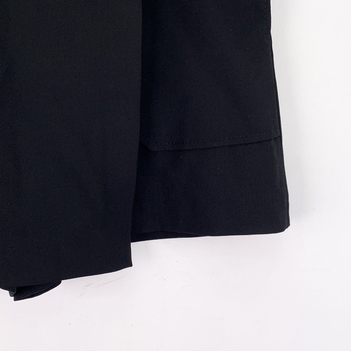 Hermes Hermes Black Buckle Detail Casual Shorts K26WX Size 25" / US 0 / IT 36 - 4 Thumbnail