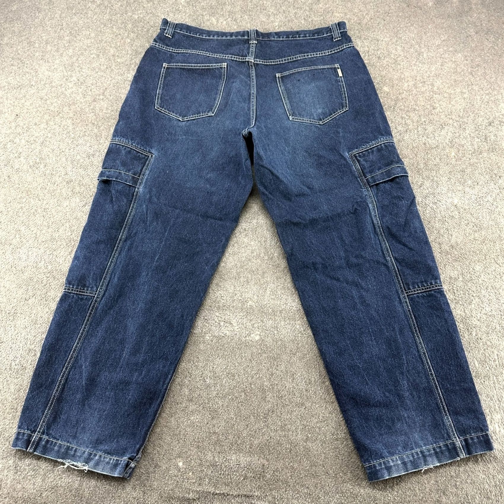 Karl Kani VINTAGE Karl Kani Jeans Mens 42x34 Blue Cargo Dark Wash Skater Loose Baggy 90s Jeans Mens Regular 42 Blue Vintage Classic Casual Western Mens Size US 42 / EU 58 - 7 Thumbnail