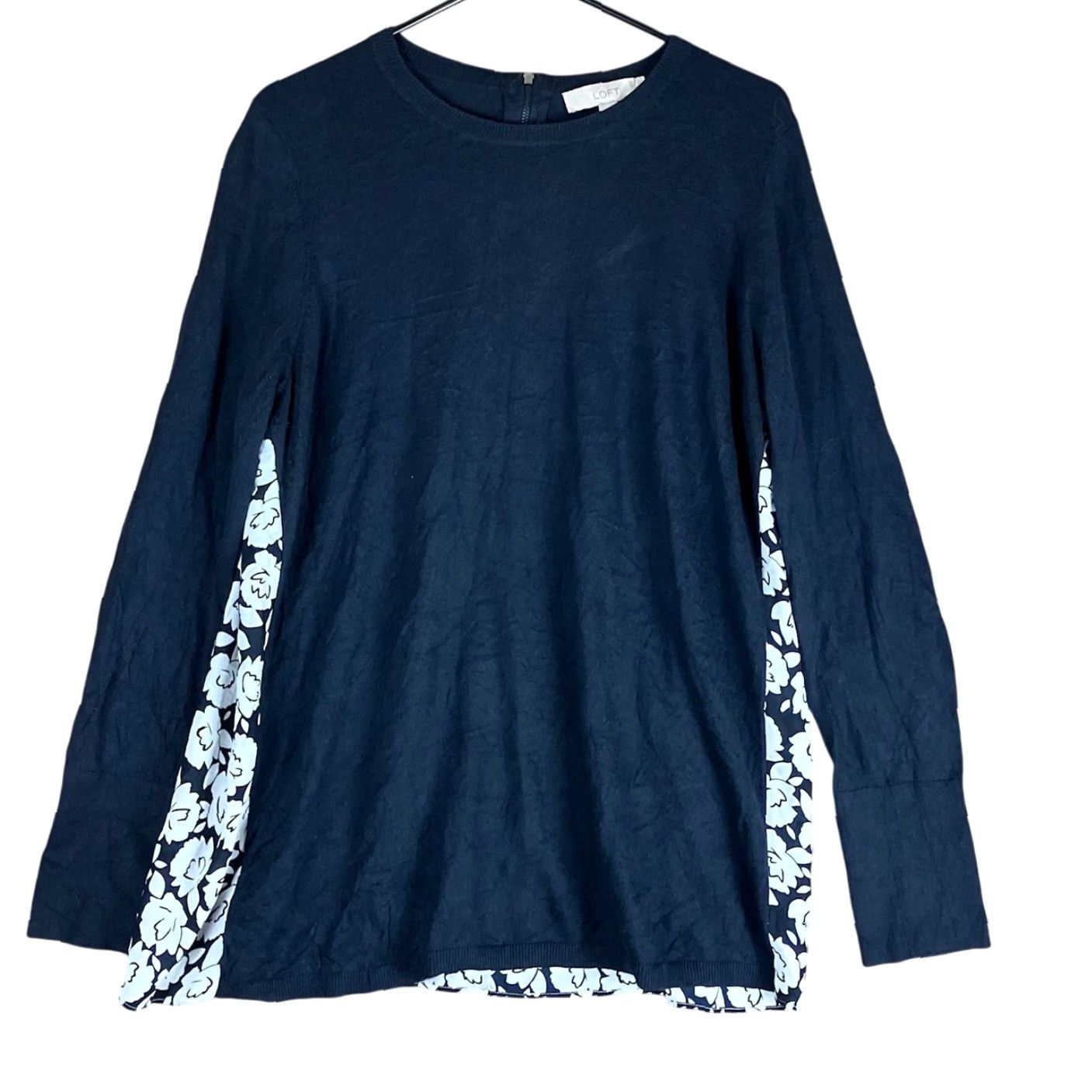 Loft VINTAGE LOFT Ann Taylor Navy White Floral Zip Back Silk Blend Long Sleeve Large Blouse Size L / US 10 / IT 46 - 2 Thumbnail