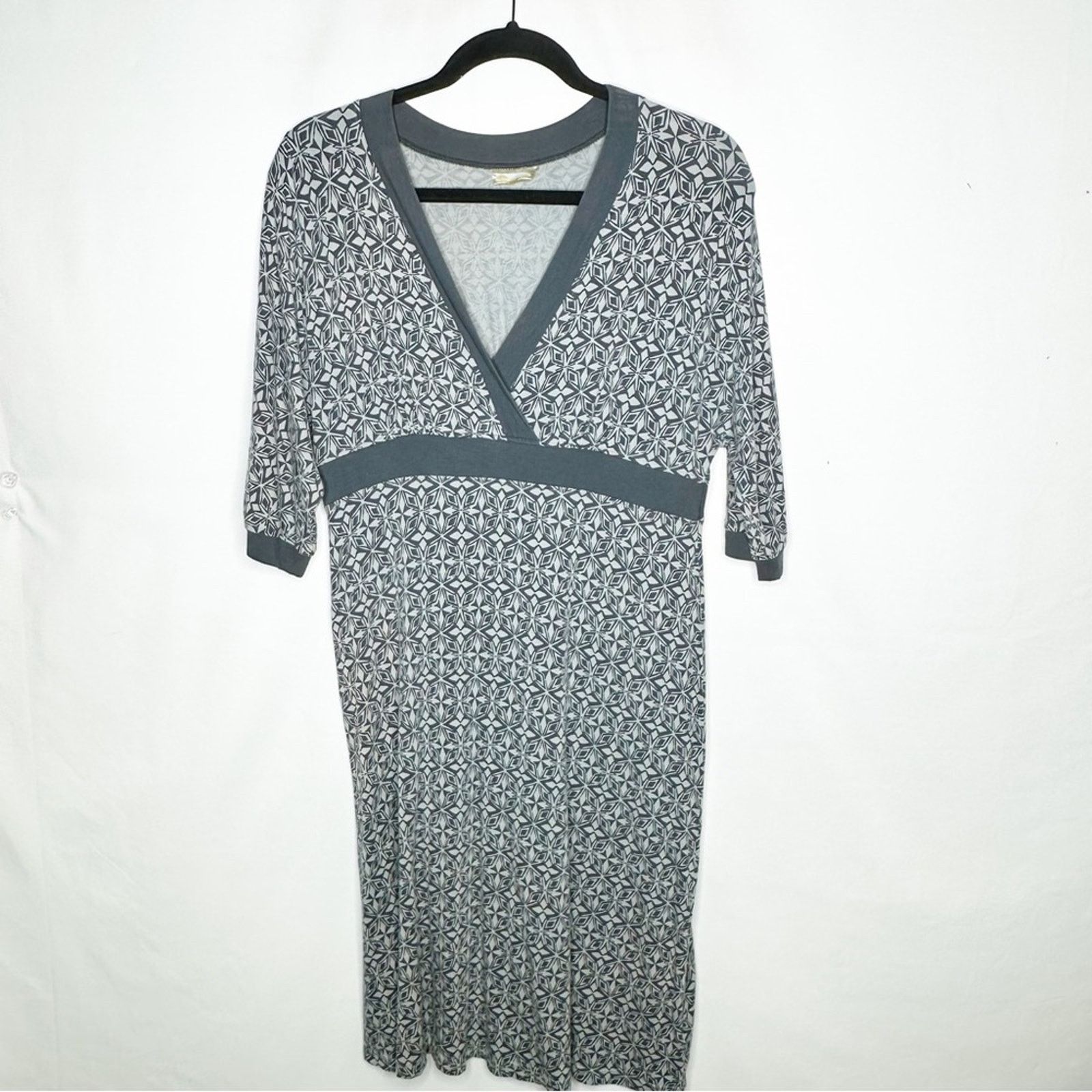 Athleta ATHLETA Gray V-Neck Dress in Large Size L / US 10 / IT 46 - 1 Thumbnail
