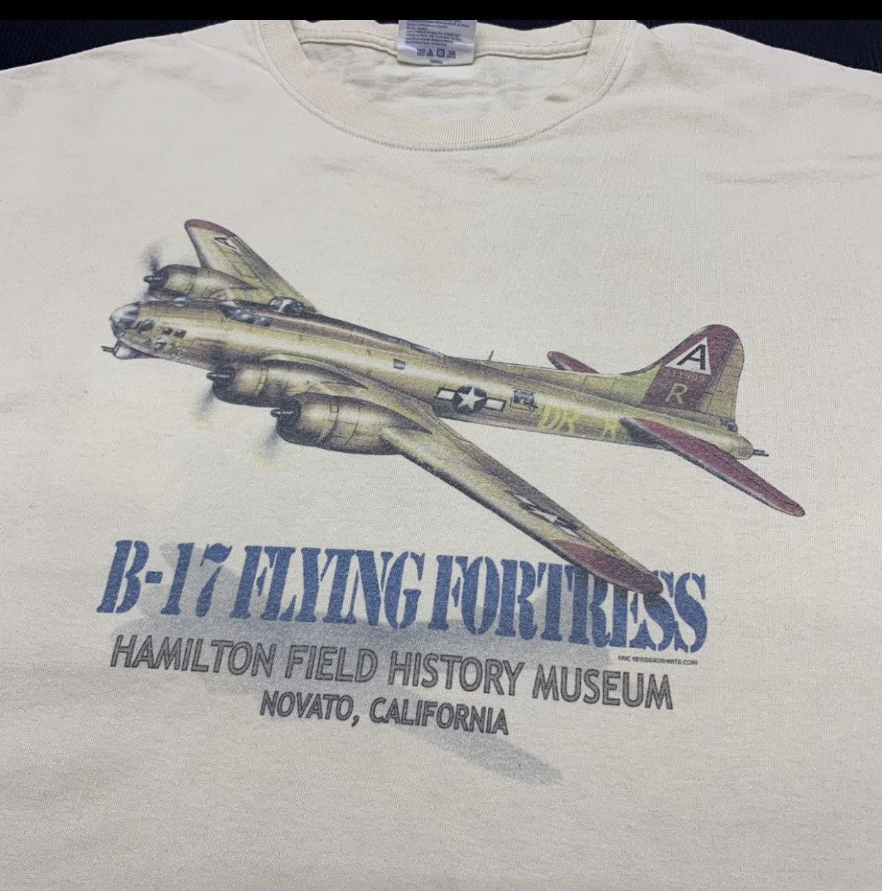 Vintage Vintage B 17 Flying Fortress WWII War Jets Tshirt Size US XL / EU 56 / 4 - 3 Thumbnail