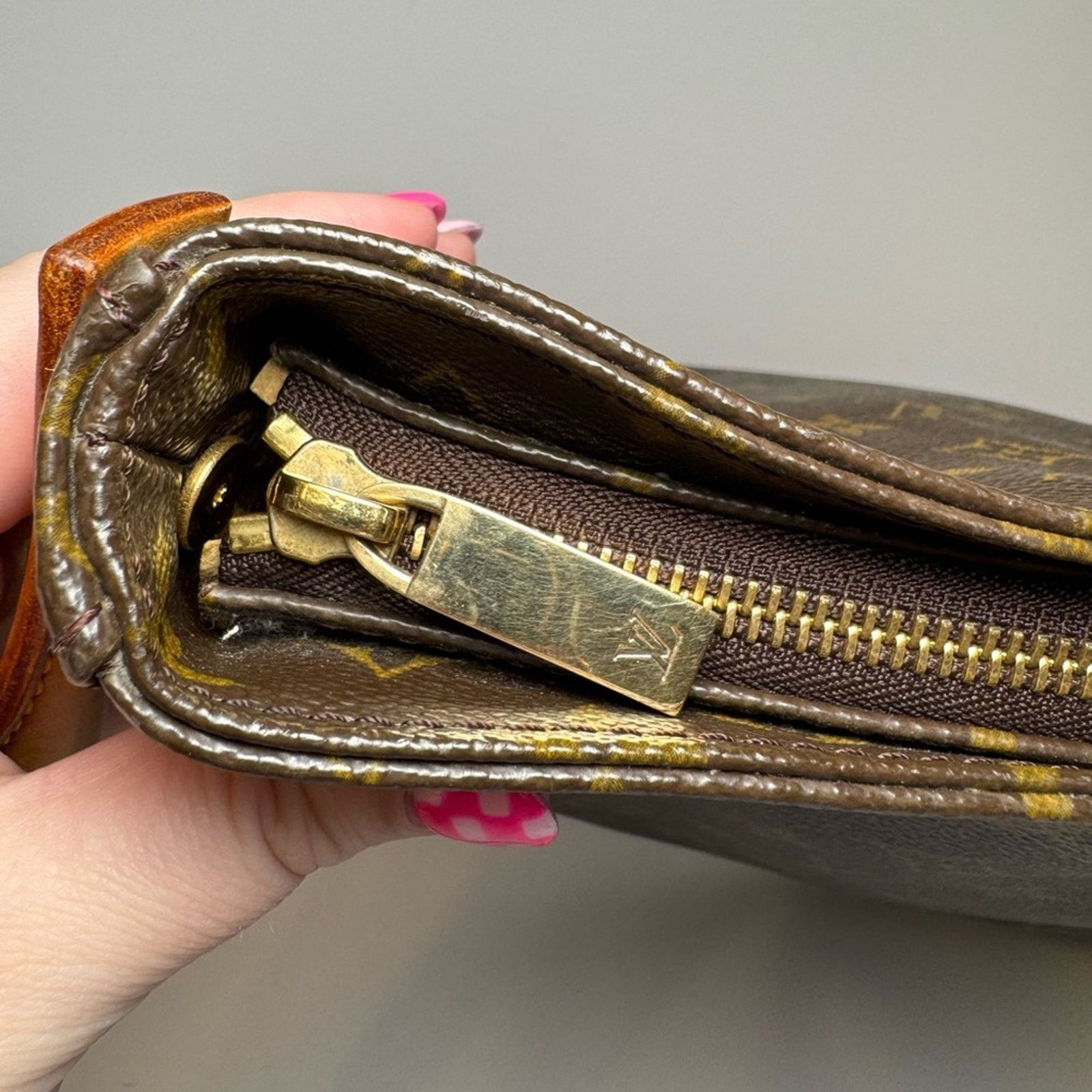Louis Vuitton Louis Vuitton Looping GM Monogram Shoulder Bag Vintage Size ONE SIZE - 5 Thumbnail