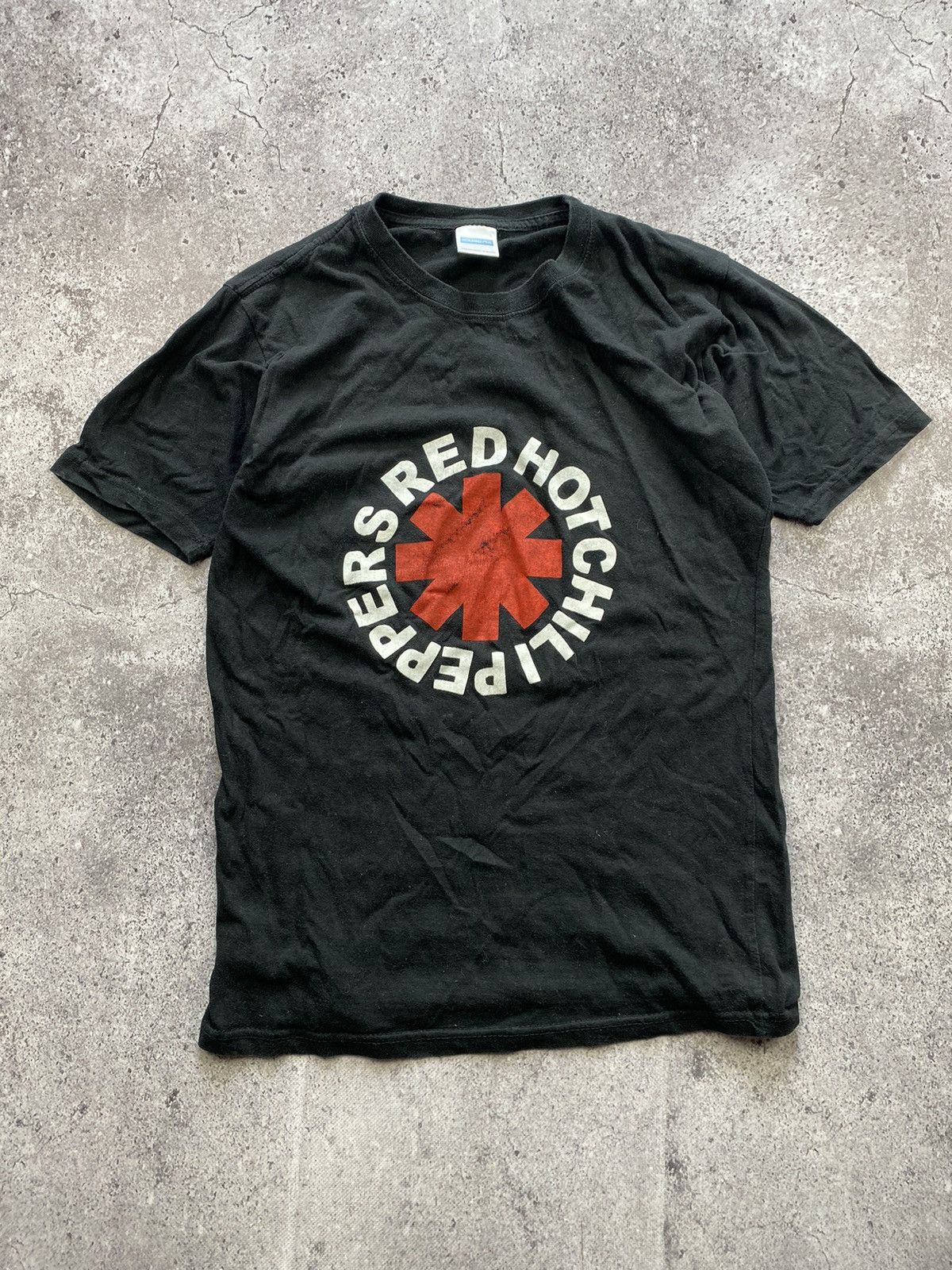 Band Tees × Vintage Vintage Red Hot Chili Peppers Band Tee Tshirt Size US S / EU 44-46 / 1 - 1 Thumbnail